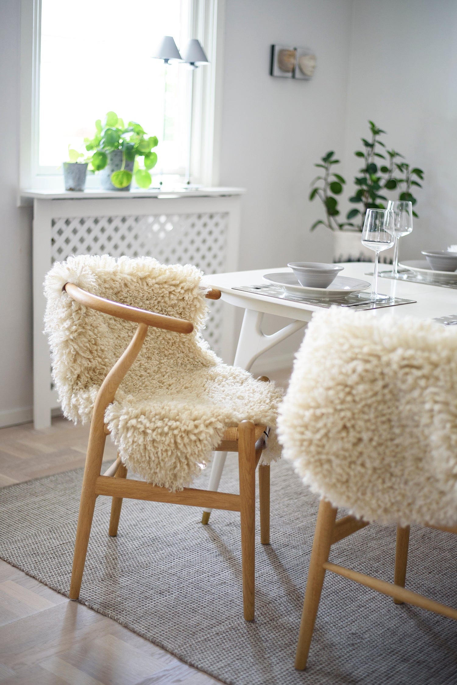 Imiteret krøllet lammeskind - lys beige Lammeskind Lammeskind
