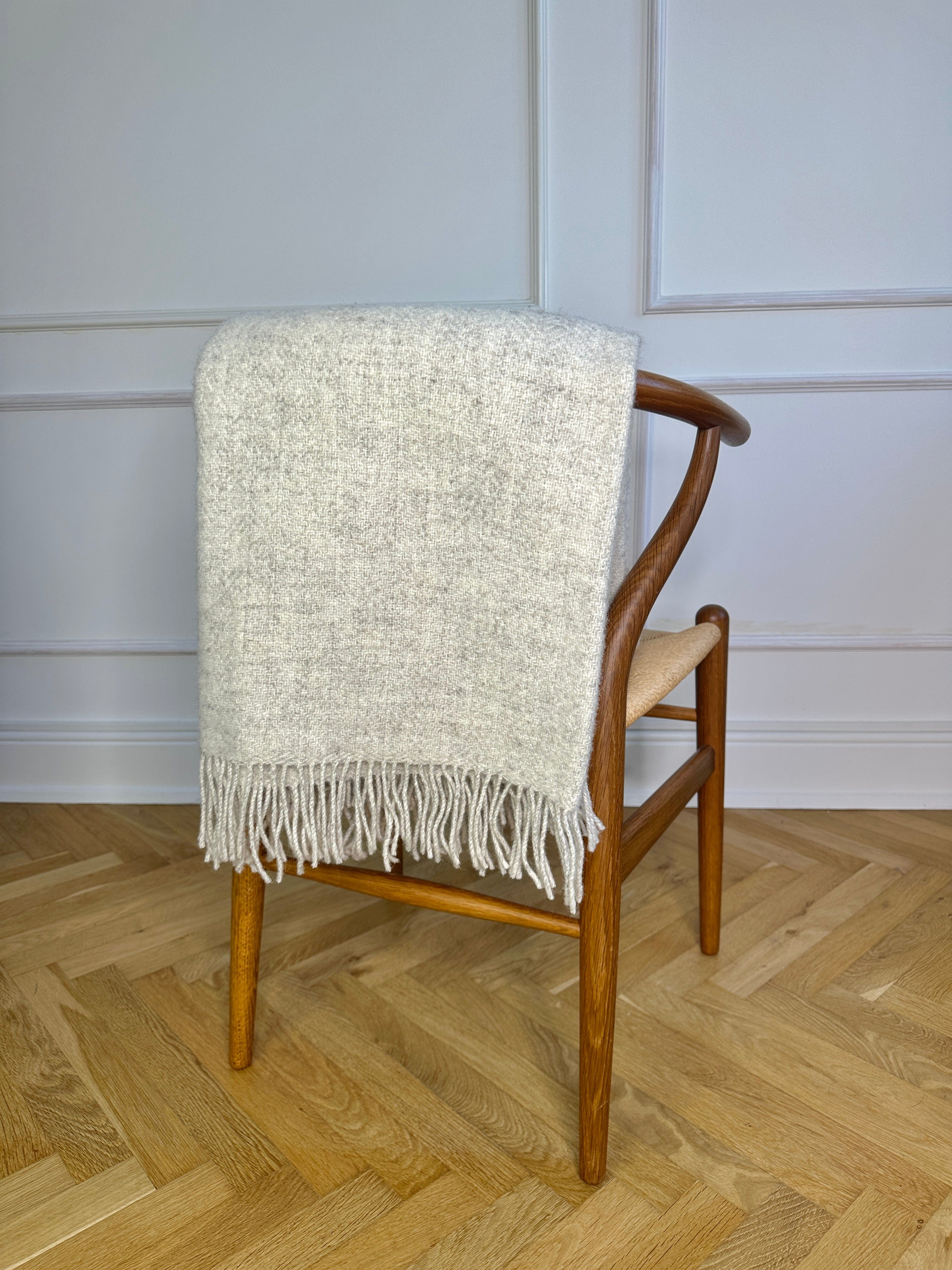 Øko uldplaid i 100% uld - Ecru (132x190 cm) Uldplaiden.dk