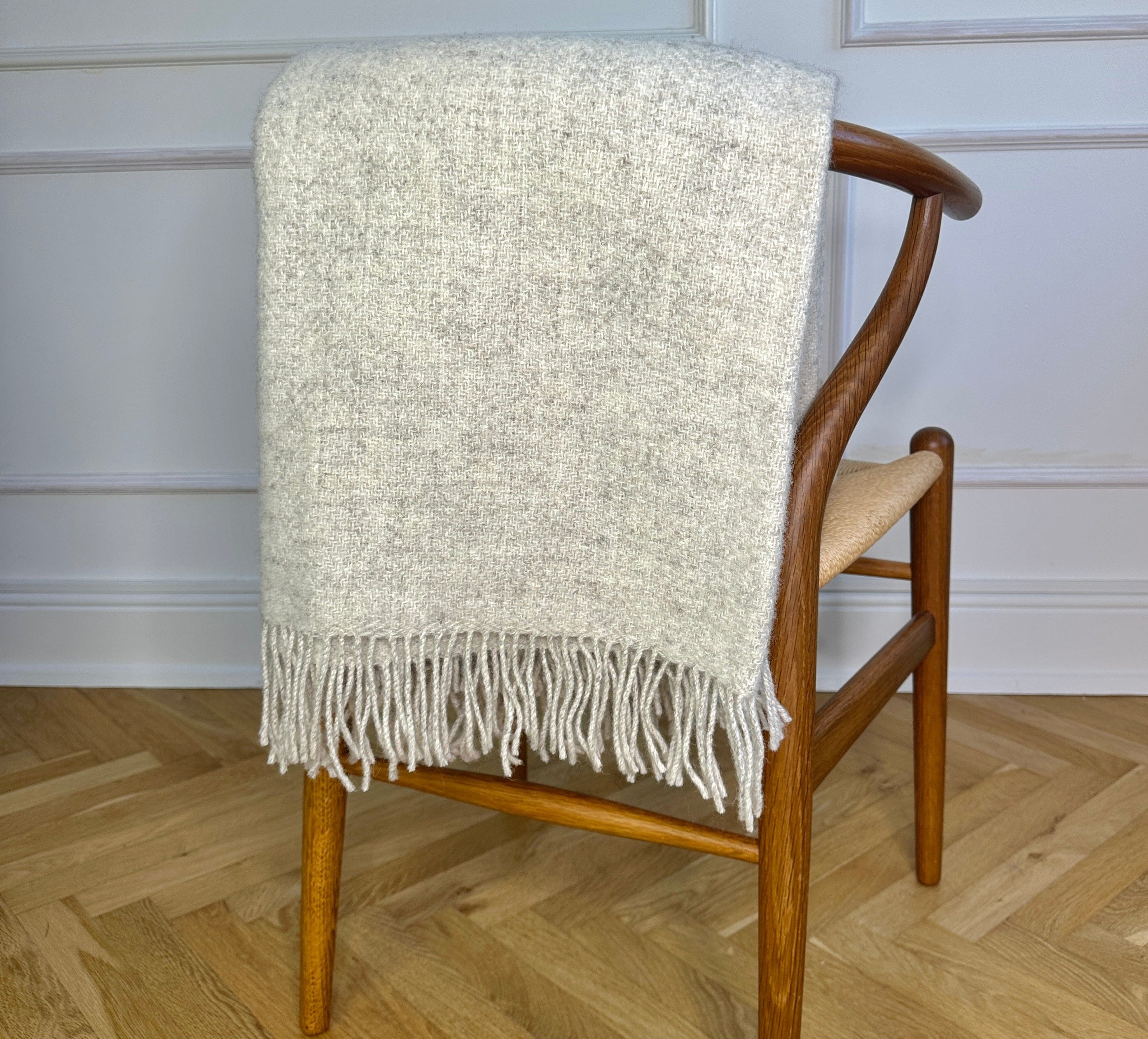 Øko uldplaid i 100% uld - Ecru (132x190 cm) Uldplaiden.dk