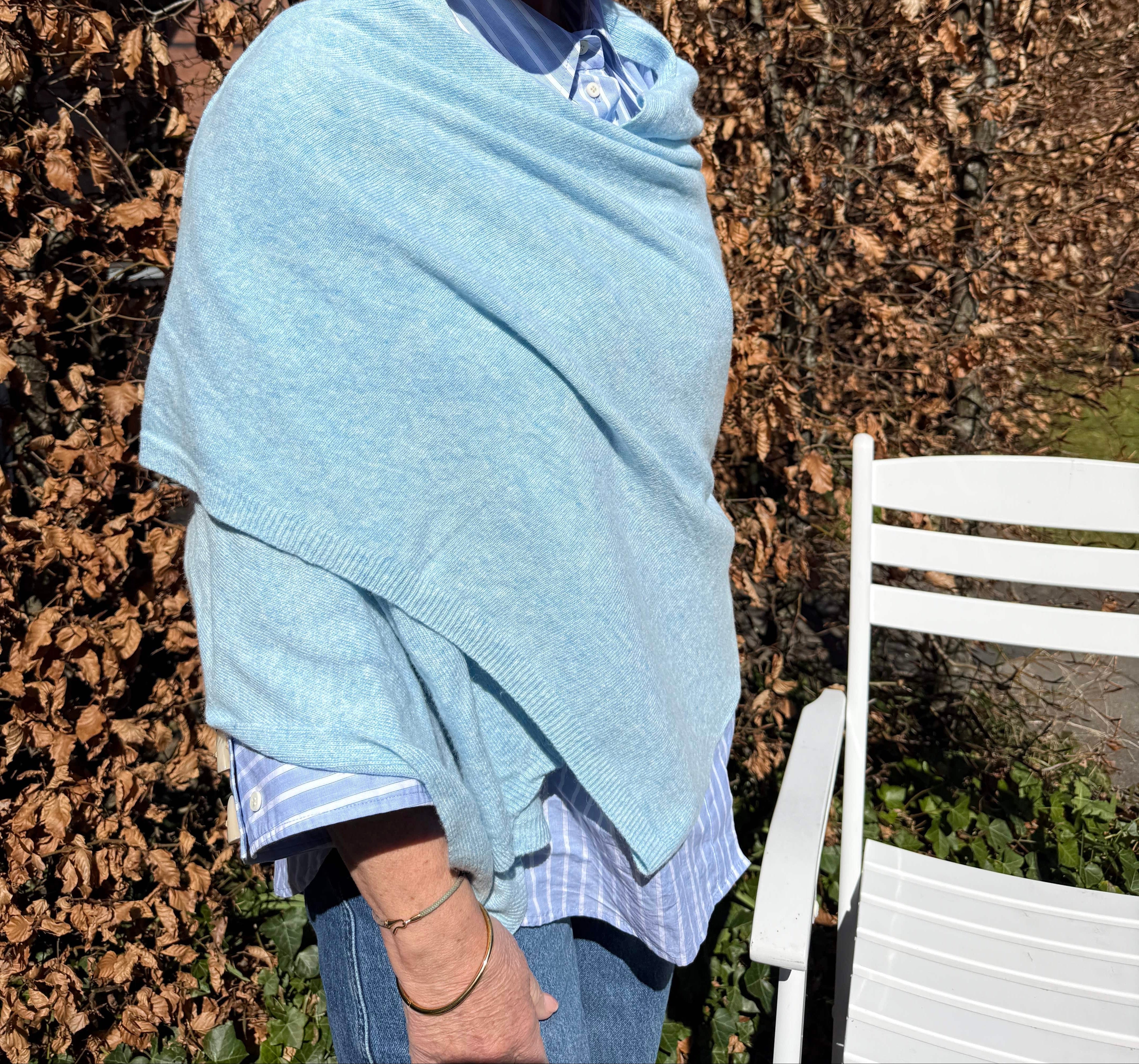 Sjal i 5% cashmere - Meleret isblå Uldplaiden.dk