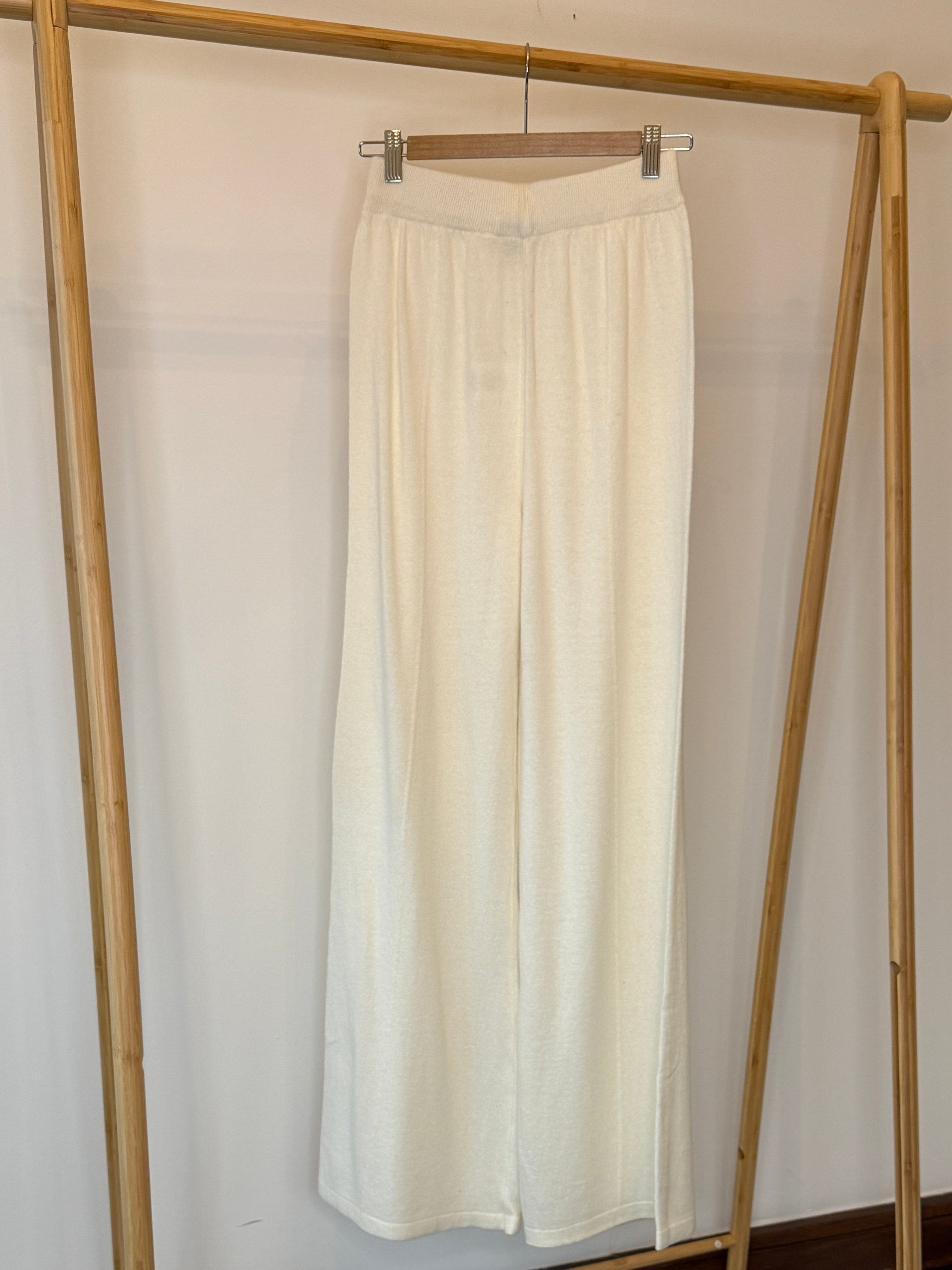 Strik sæt Off. white i 30% cashmere Uldplaiden.dk