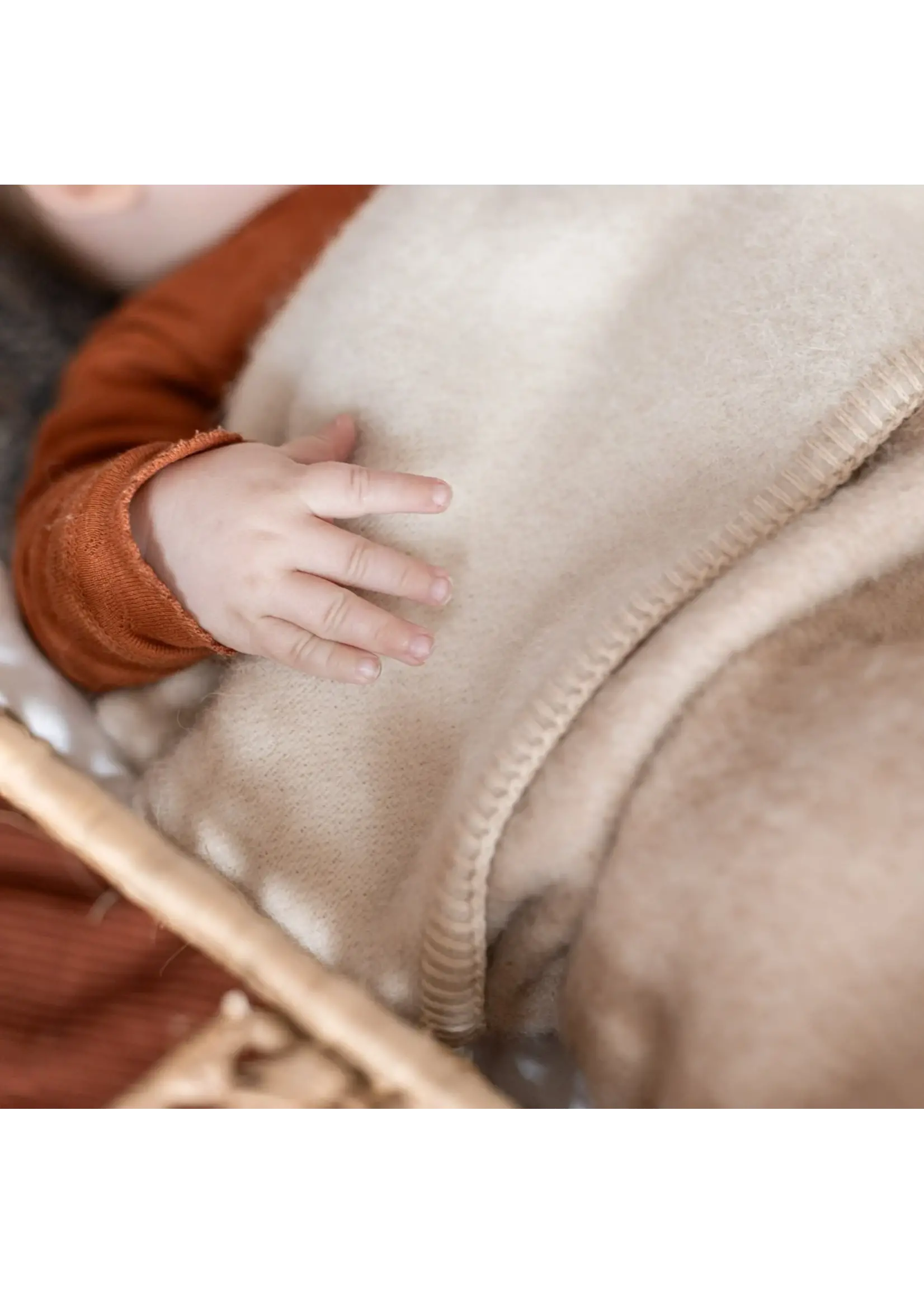 Uldplaid i alpacauld til baby - Lys beige Uldplaiden.dk
