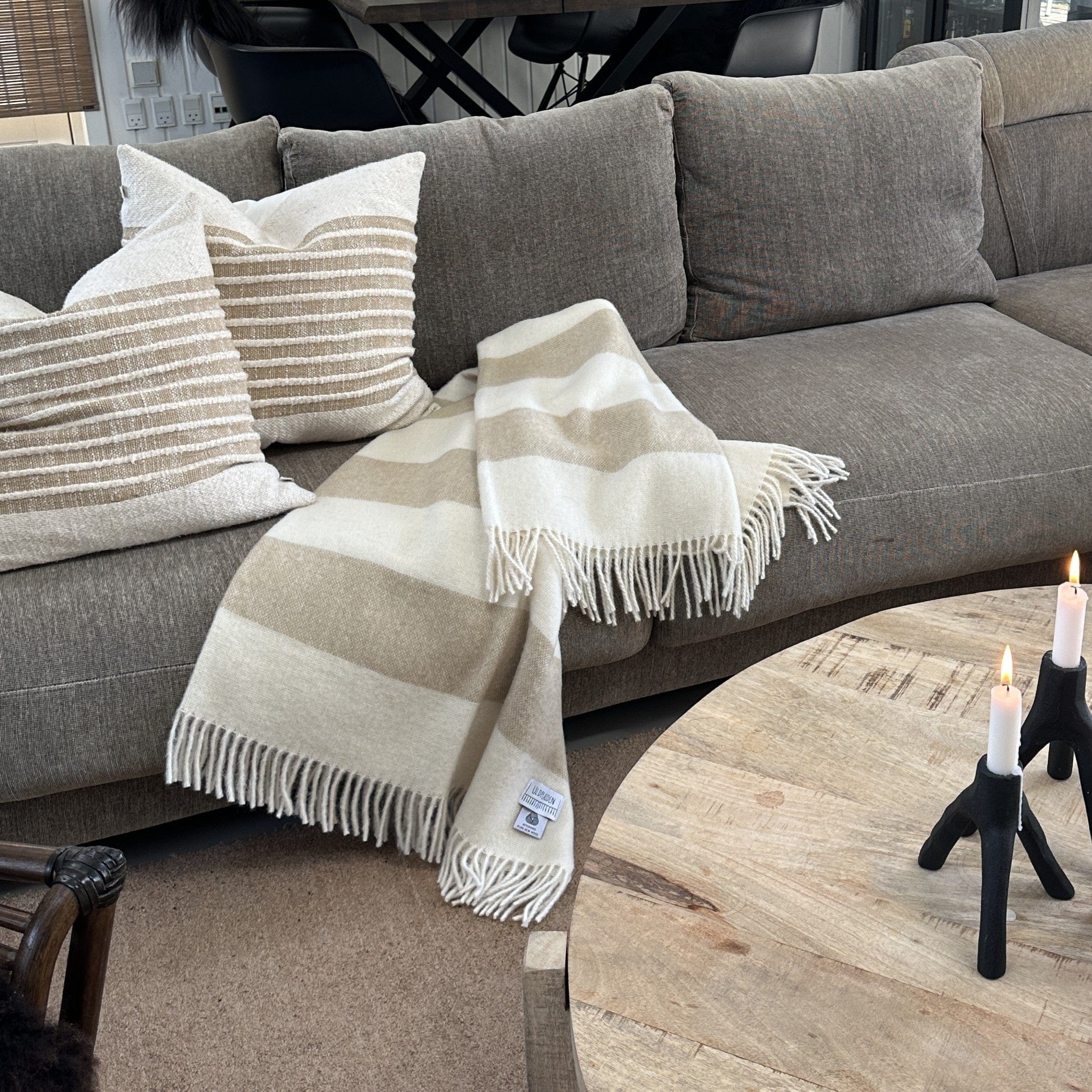 Uldplaid i 100% ren ny uld - Sand Uldplaid Uldplaiden.dk