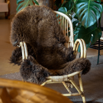 Lammeskind - Mørkebrun (Large) Lammeskind Uldplaiden