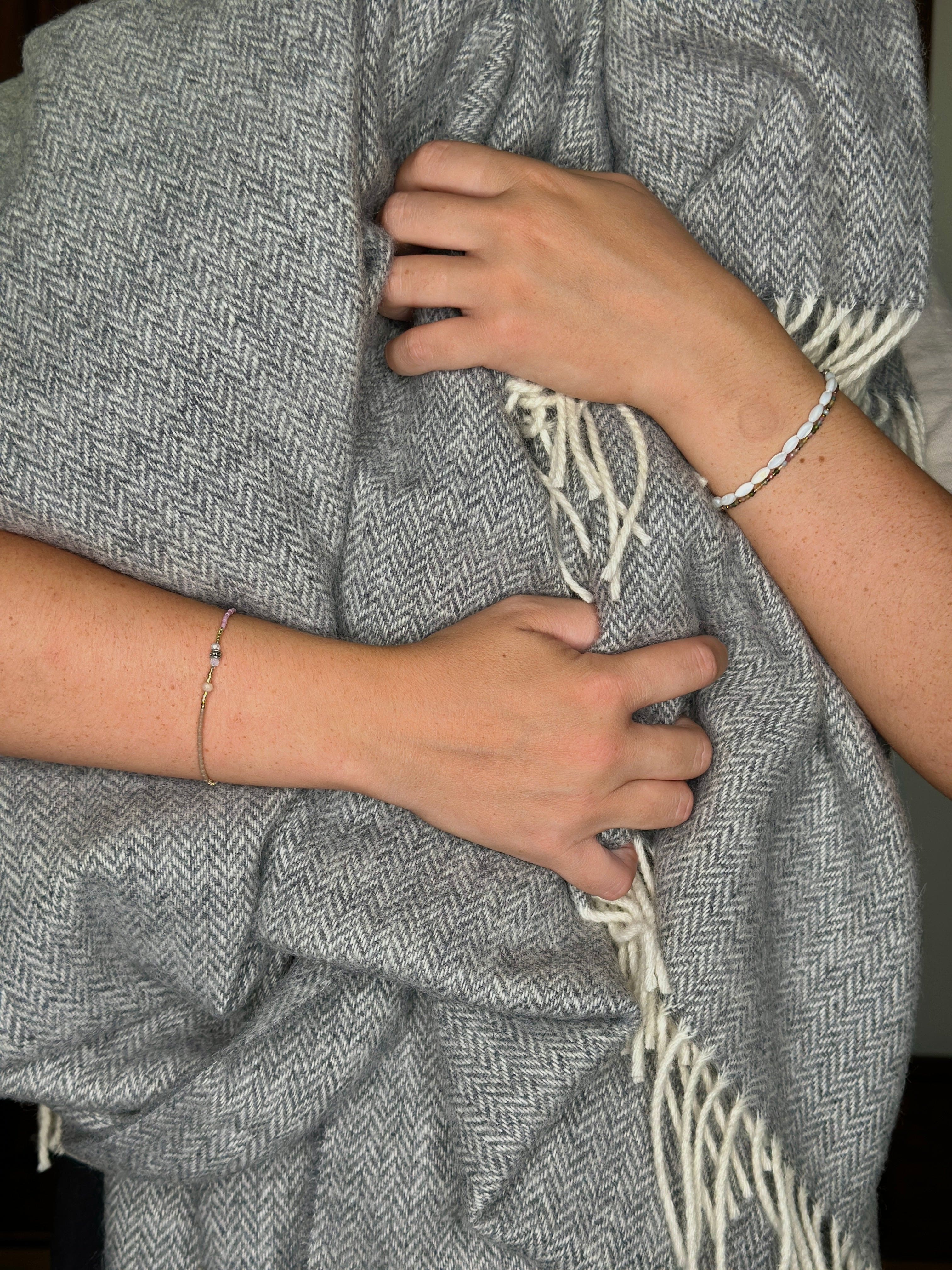 Uldplaid i 100% uld - Grå m. Sildebensmønster (140x200 cm) Plaid Uldplaiden