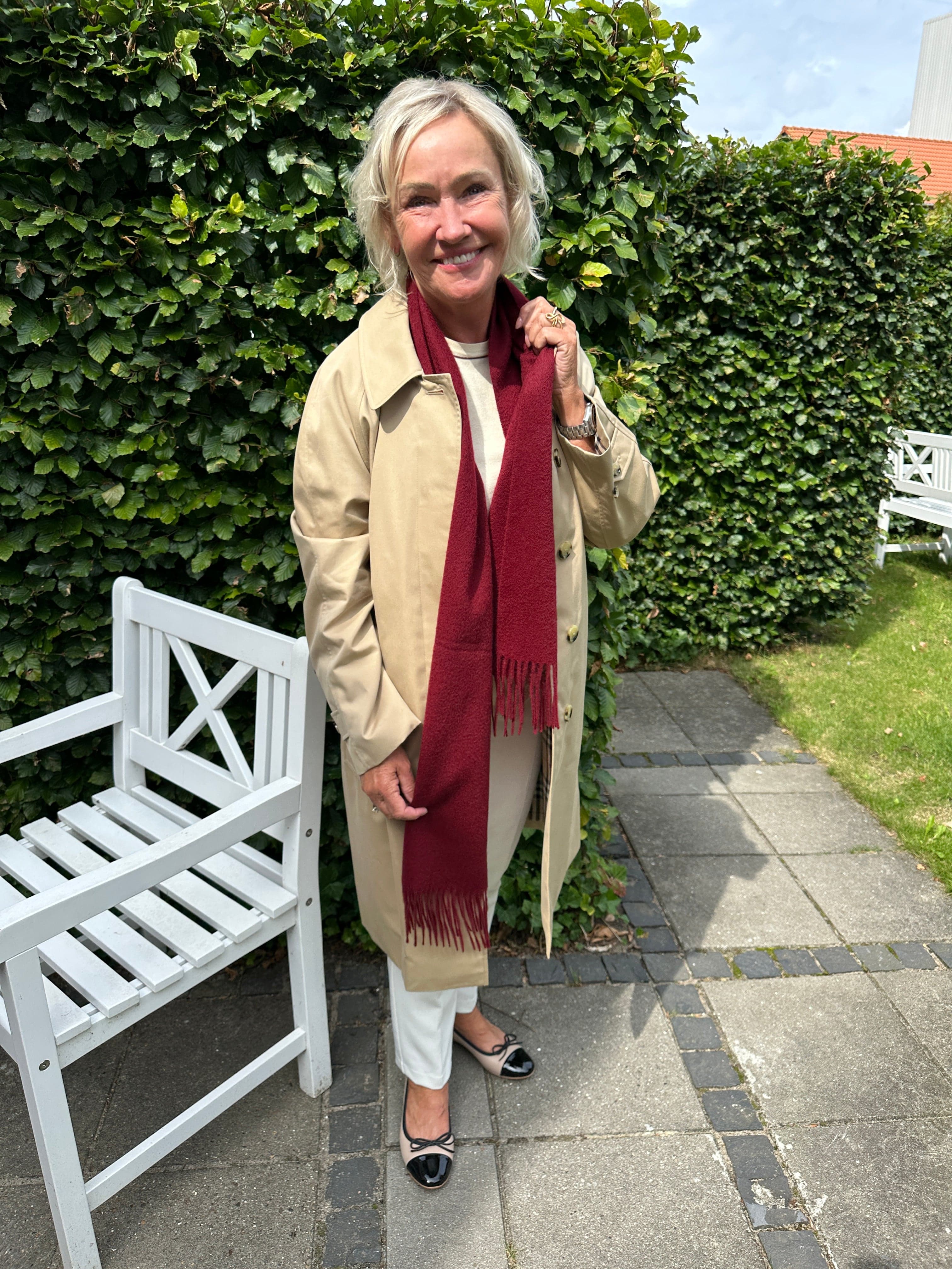 Halstørklæde i 100% Cashmere - Vinrød (30 x 180 cm) Tørklæder og sjaler Uldplaiden