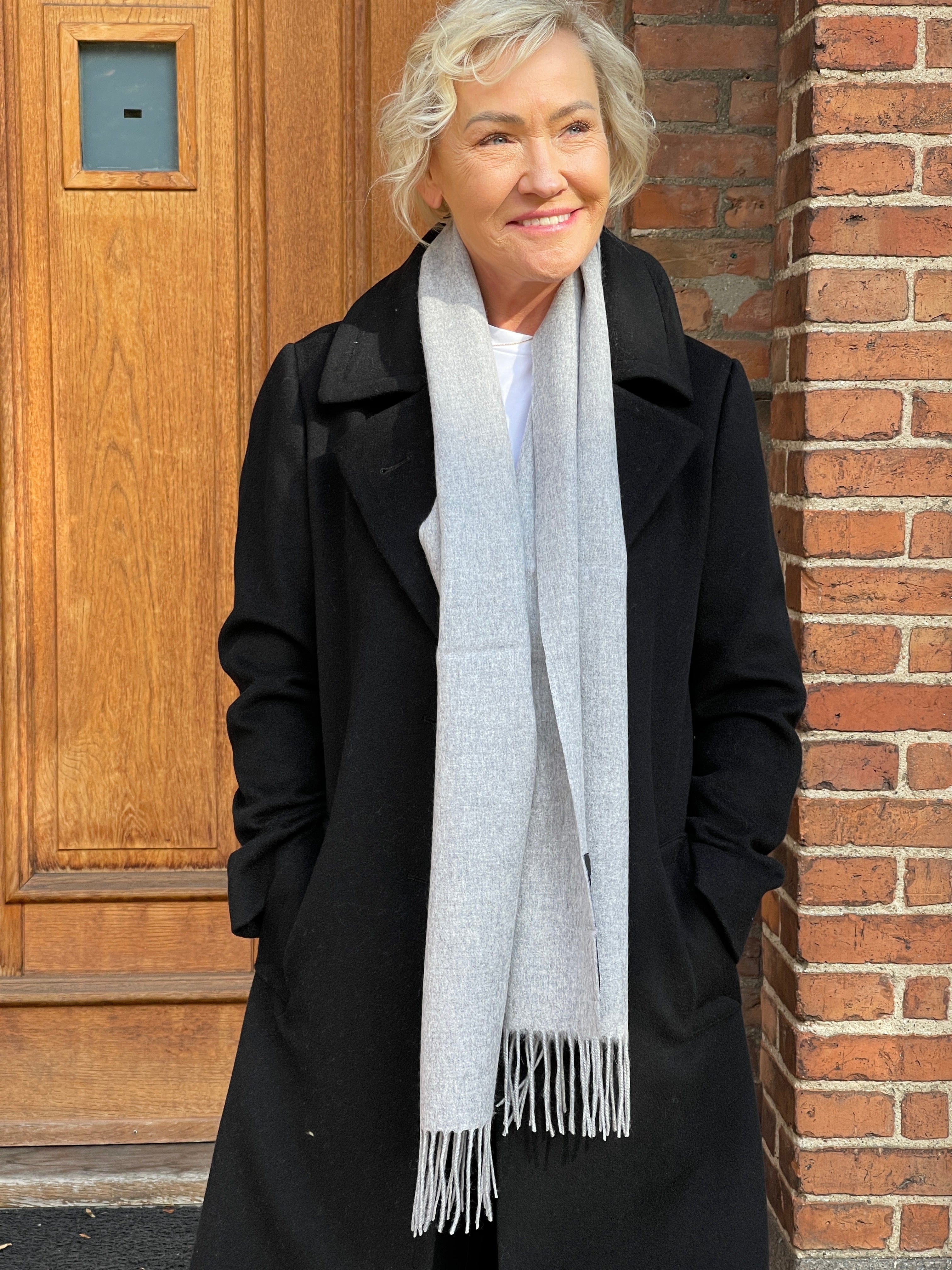 Halstørklæde i 100% Merinould - Grå (30 x 180 cm) Tørklæder og sjaler Uldplaiden