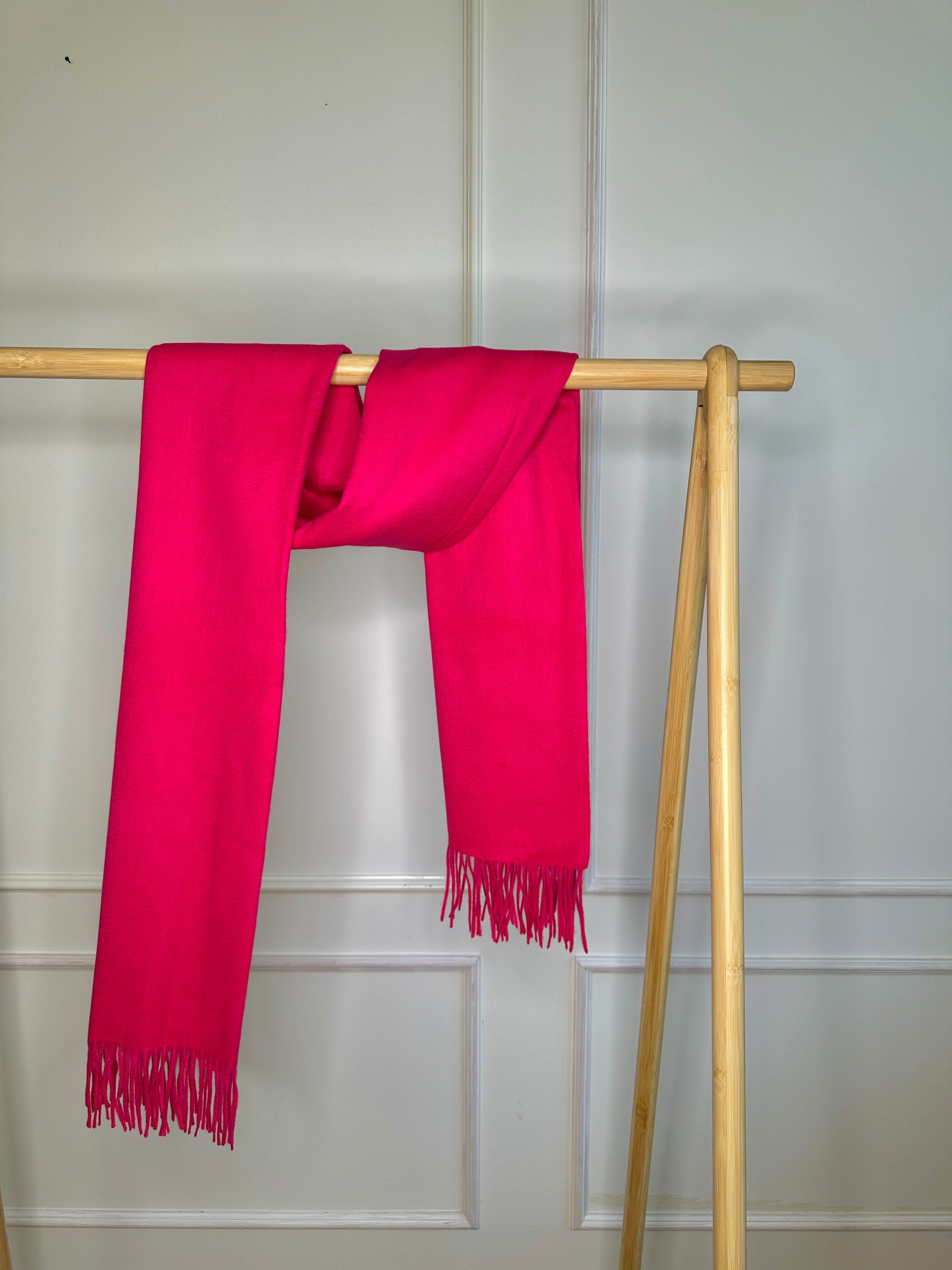 Sjal i 100% Merinould - Mørk cerise (70x200 cm) Tørklæder og sjaler Uldplaiden