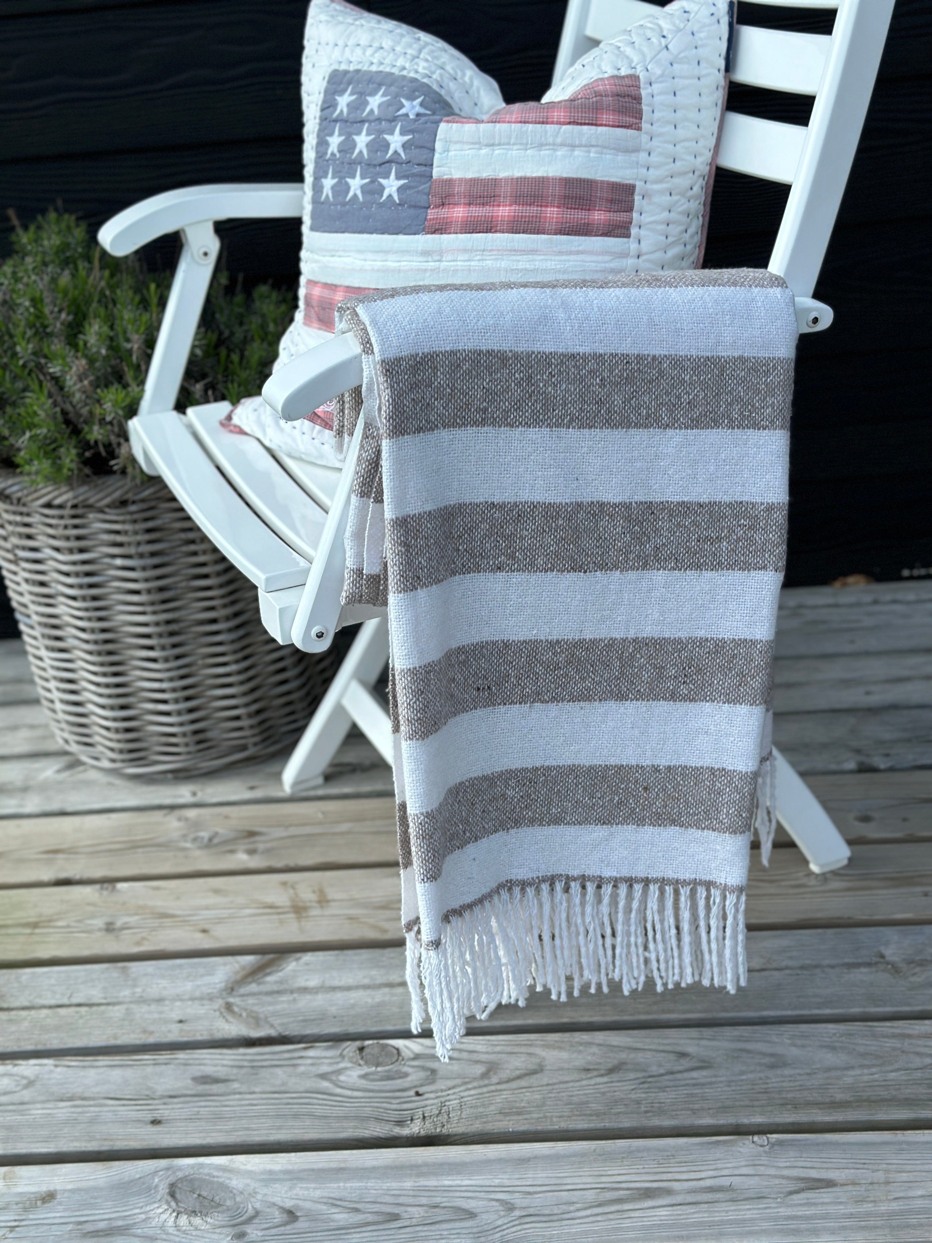 Hasmark Plaid I Sand - 100% Recycled Uldplaid Uldplaiden