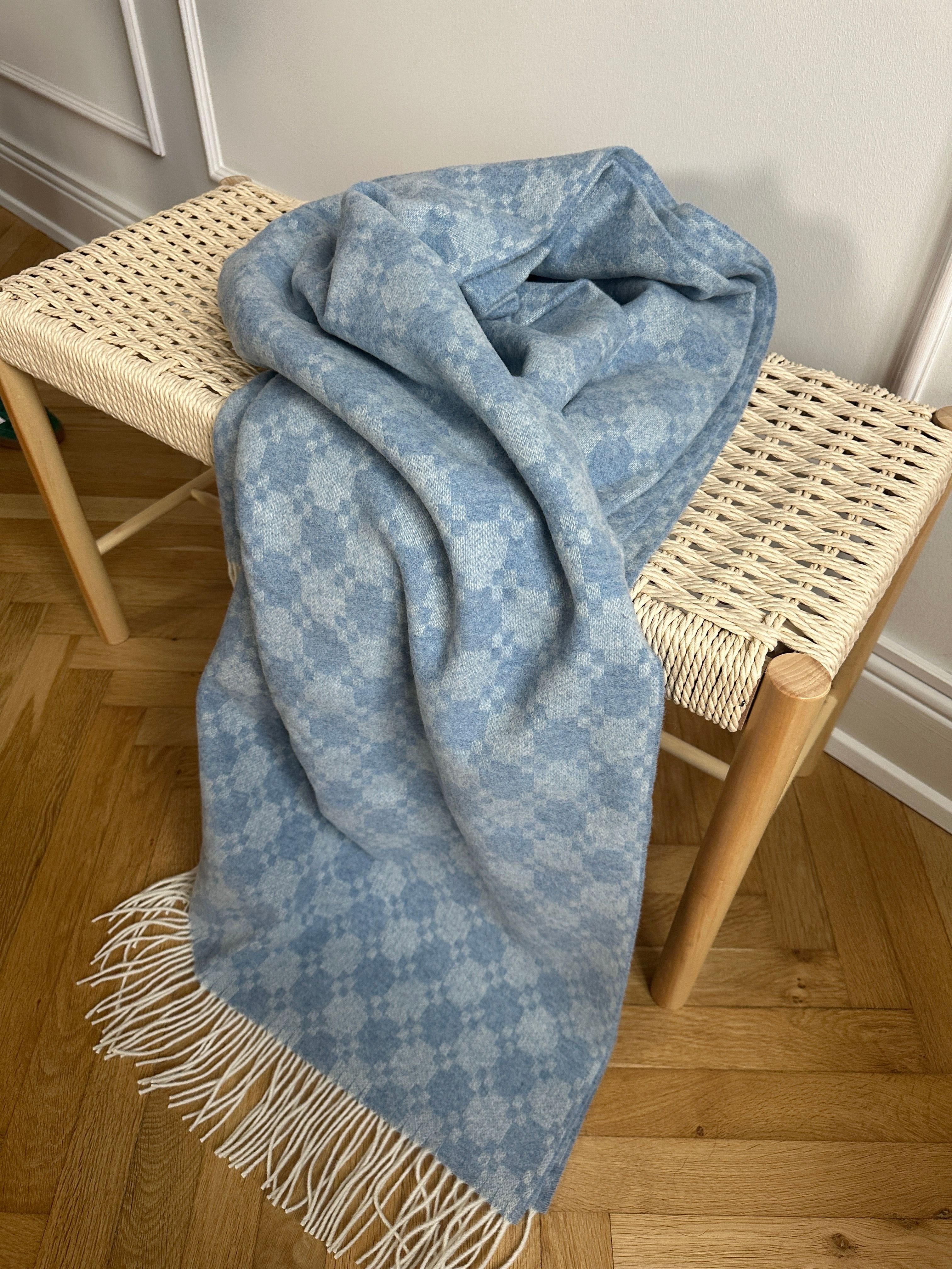 Uldplaid i 10% Cashmere - Lyseblå m. mønster(140x200 cm) Uldplaid Uldplaiden