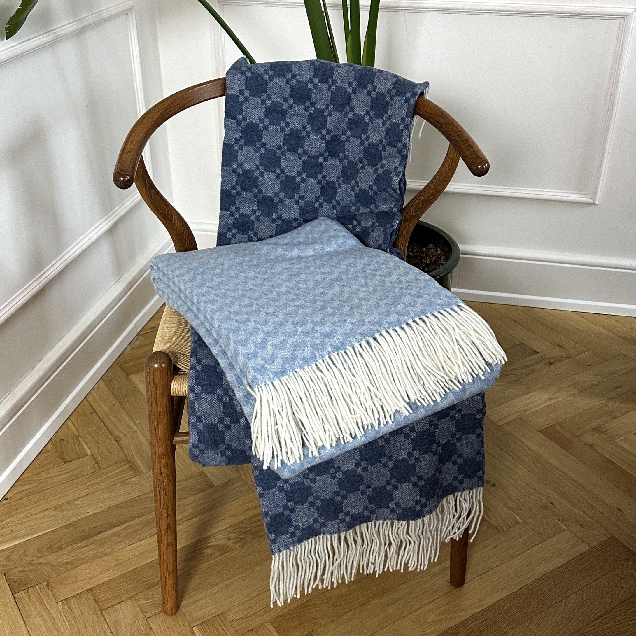 Uldplaid i 10% Cashmere - Navy m. mønster(140x200 cm) Uldplaid Uldplaiden