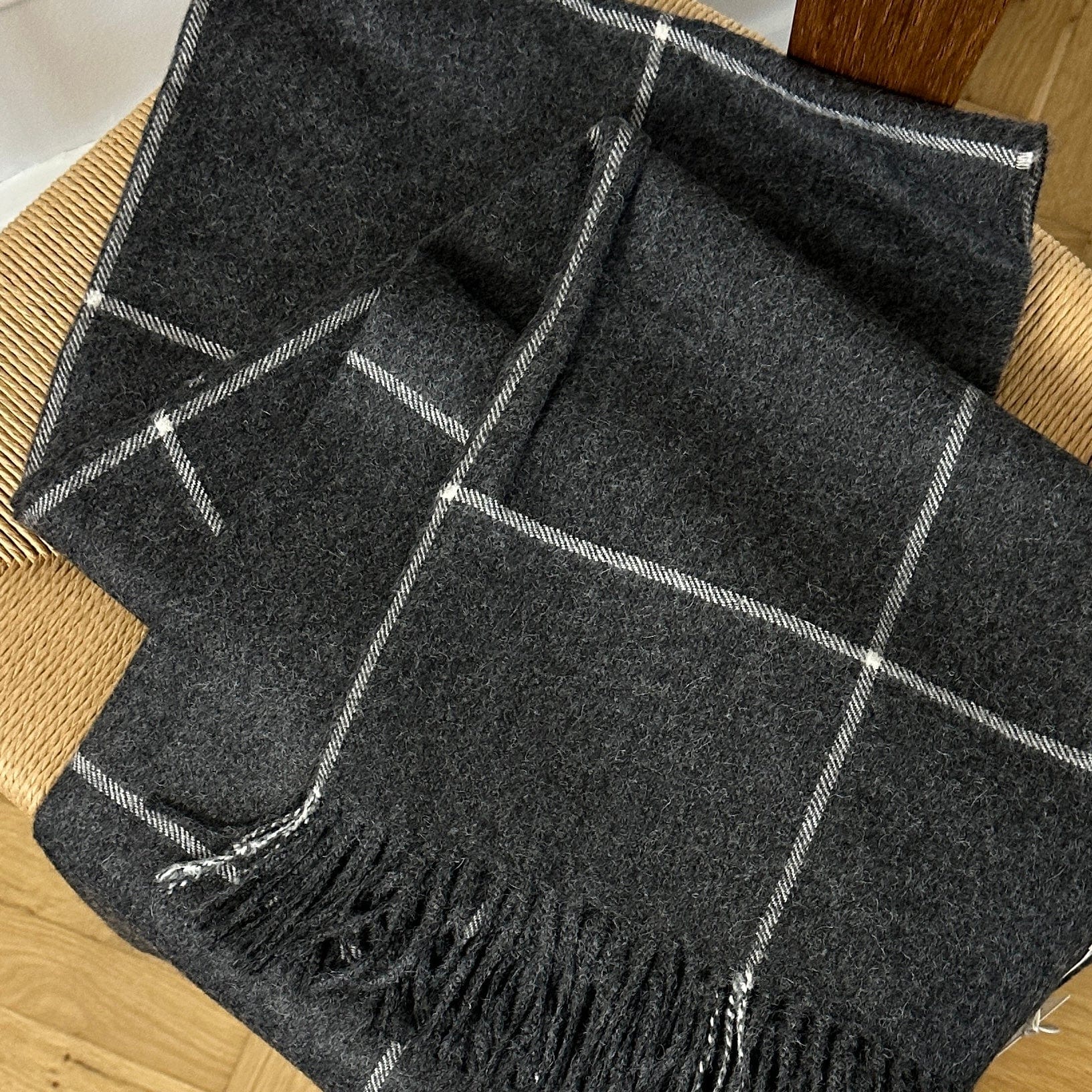 Uldplaid i 100% baby alpaca uld - Grå (130x180 cm) Uldplaid Uldplaiden