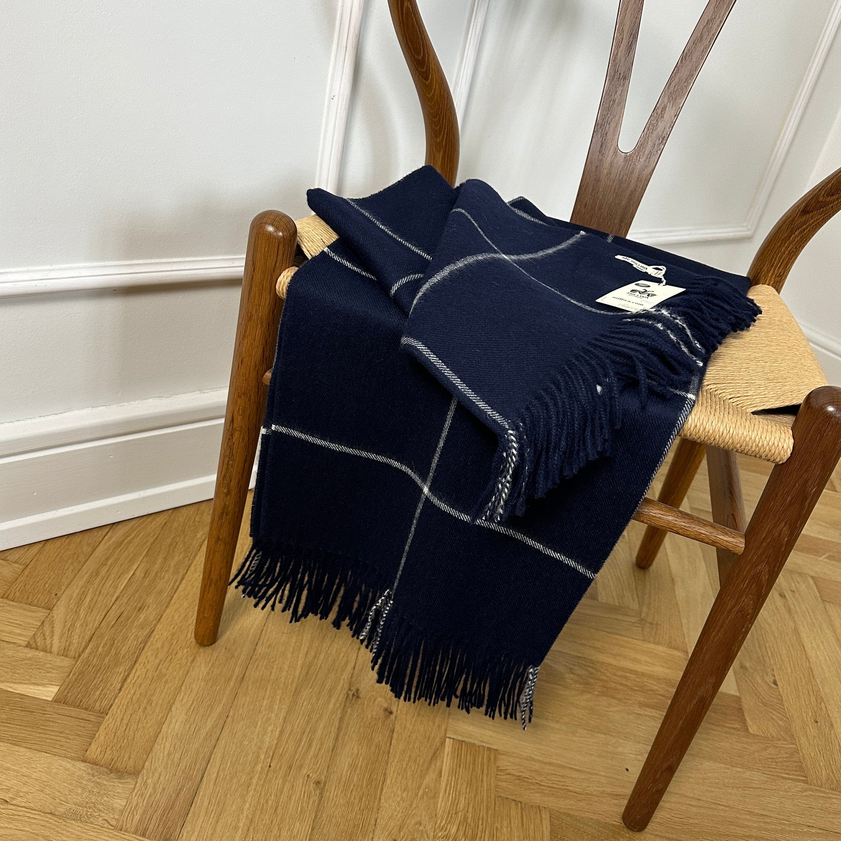 Uldplaid i 100% baby alpaca uld - Navy (130x180 cm) Uldplaid Uldplaiden