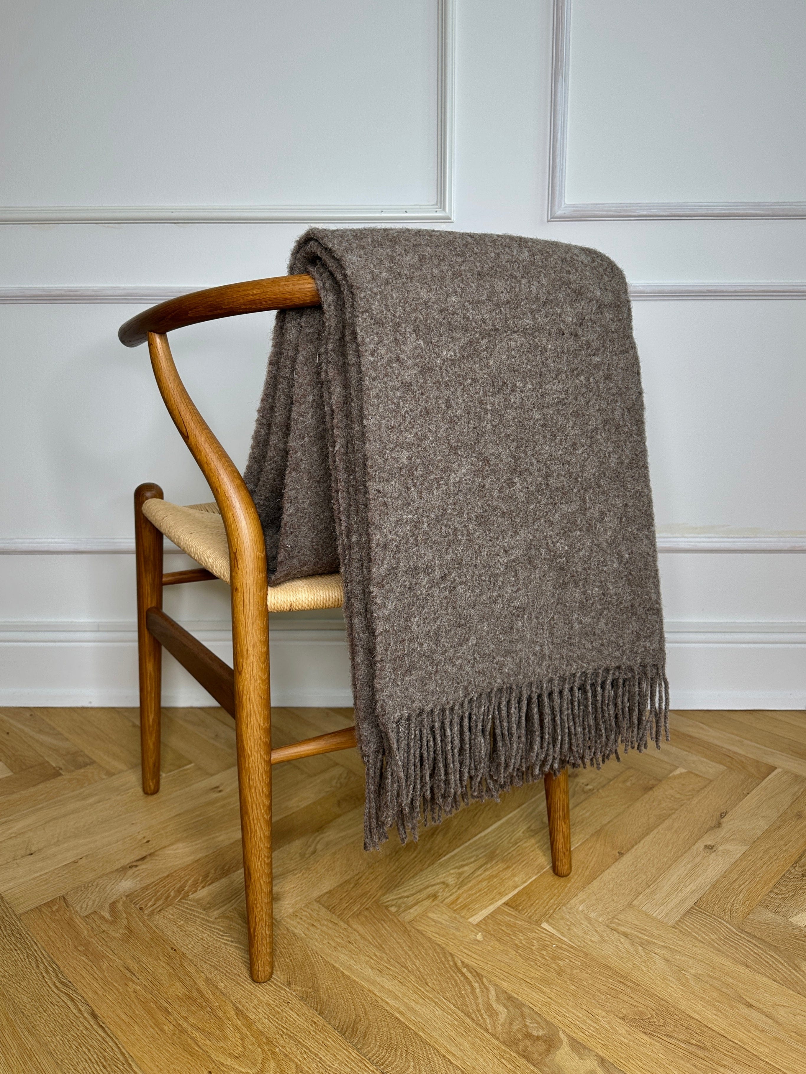 Uldplaid i 100% uld - Brun (140x200 cm) Uldplaid Uldplaiden