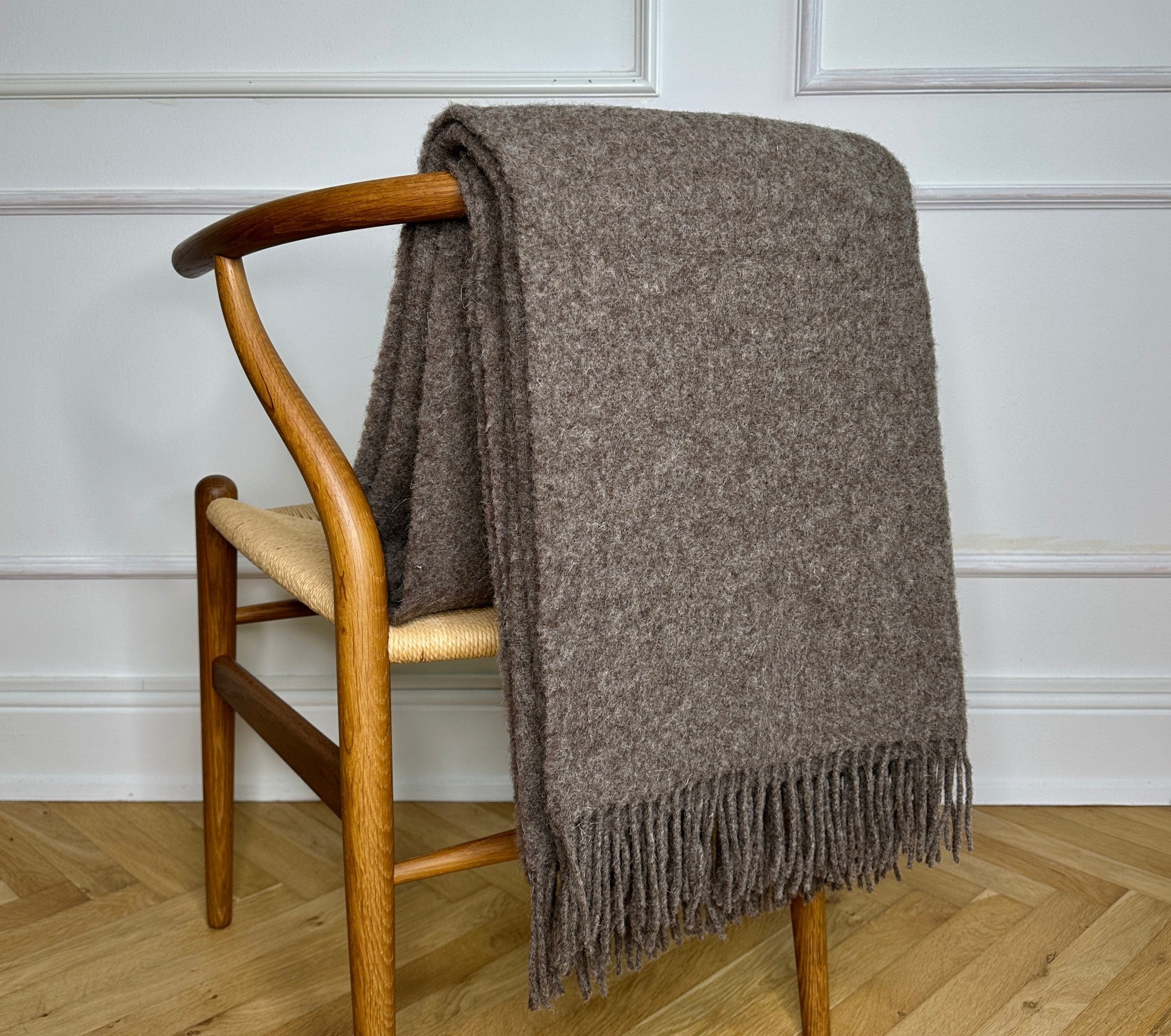 Uldplaid i 100% uld - Brun (140x200 cm) Uldplaid Uldplaiden