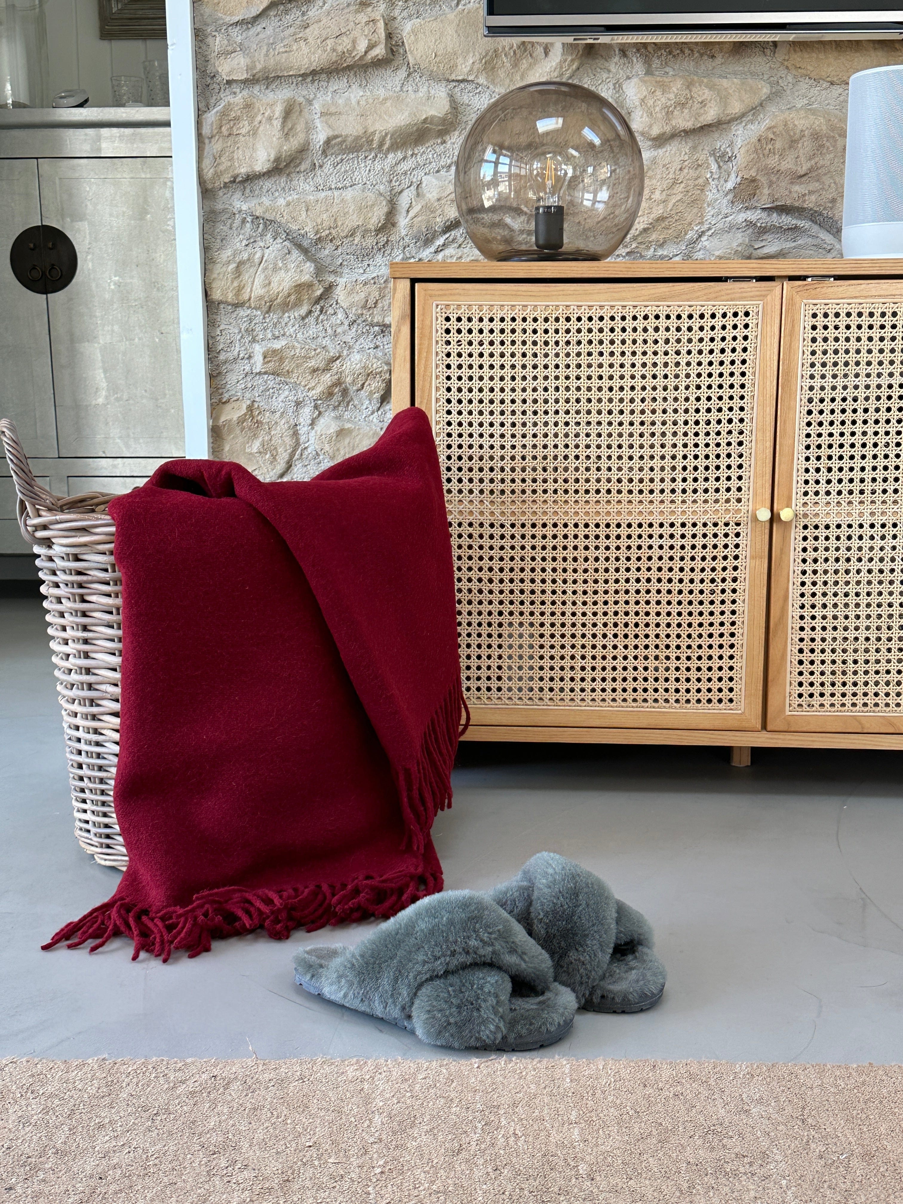 Uldplaid i 100% uld - Mørk Rød (140x200 cm) Uldplaid Uldplaiden