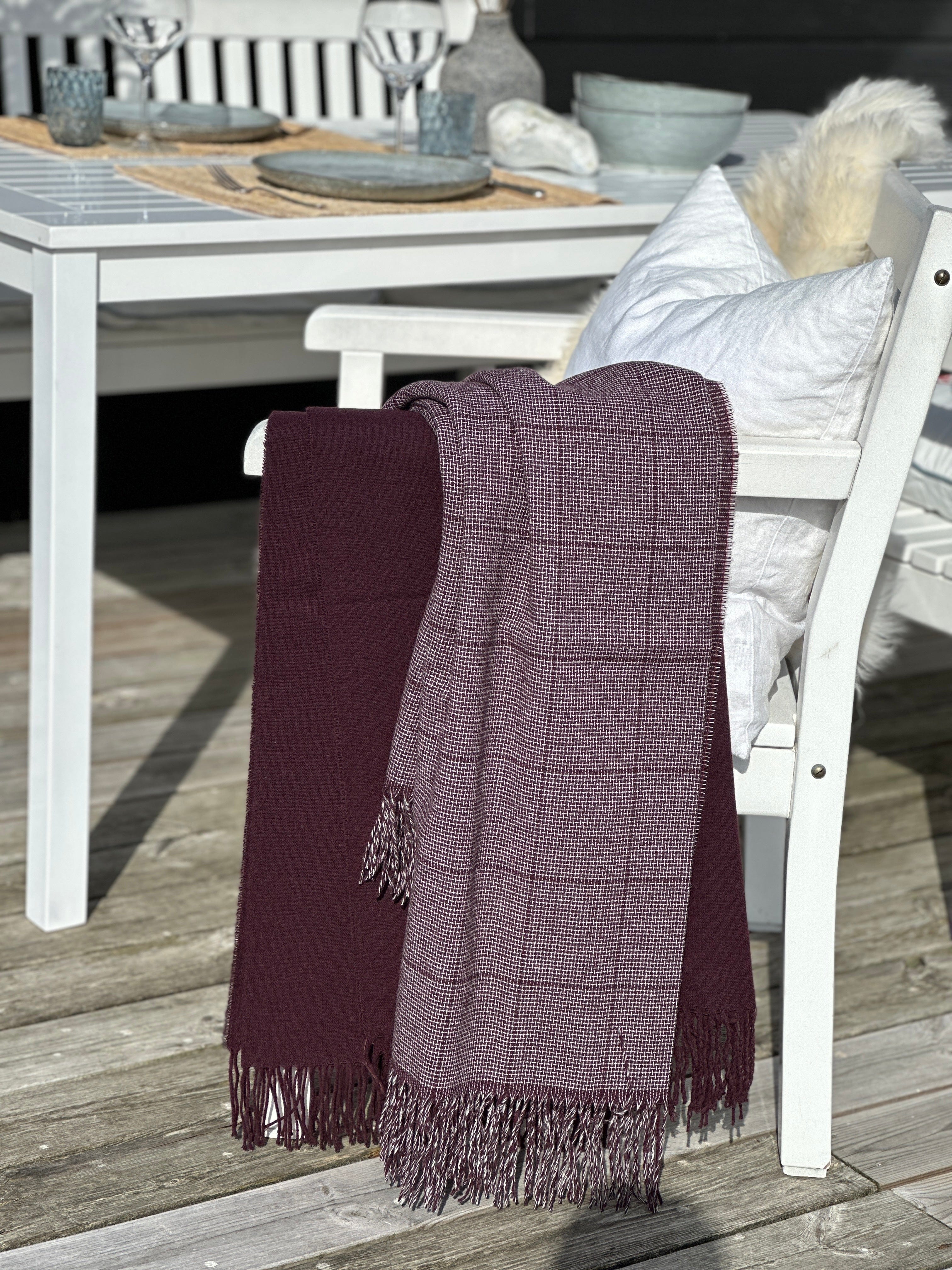 Uldplaid i 20% Merinould - Dark Plum m. Tern (140x200 cm) Uldplaid Uldplaiden