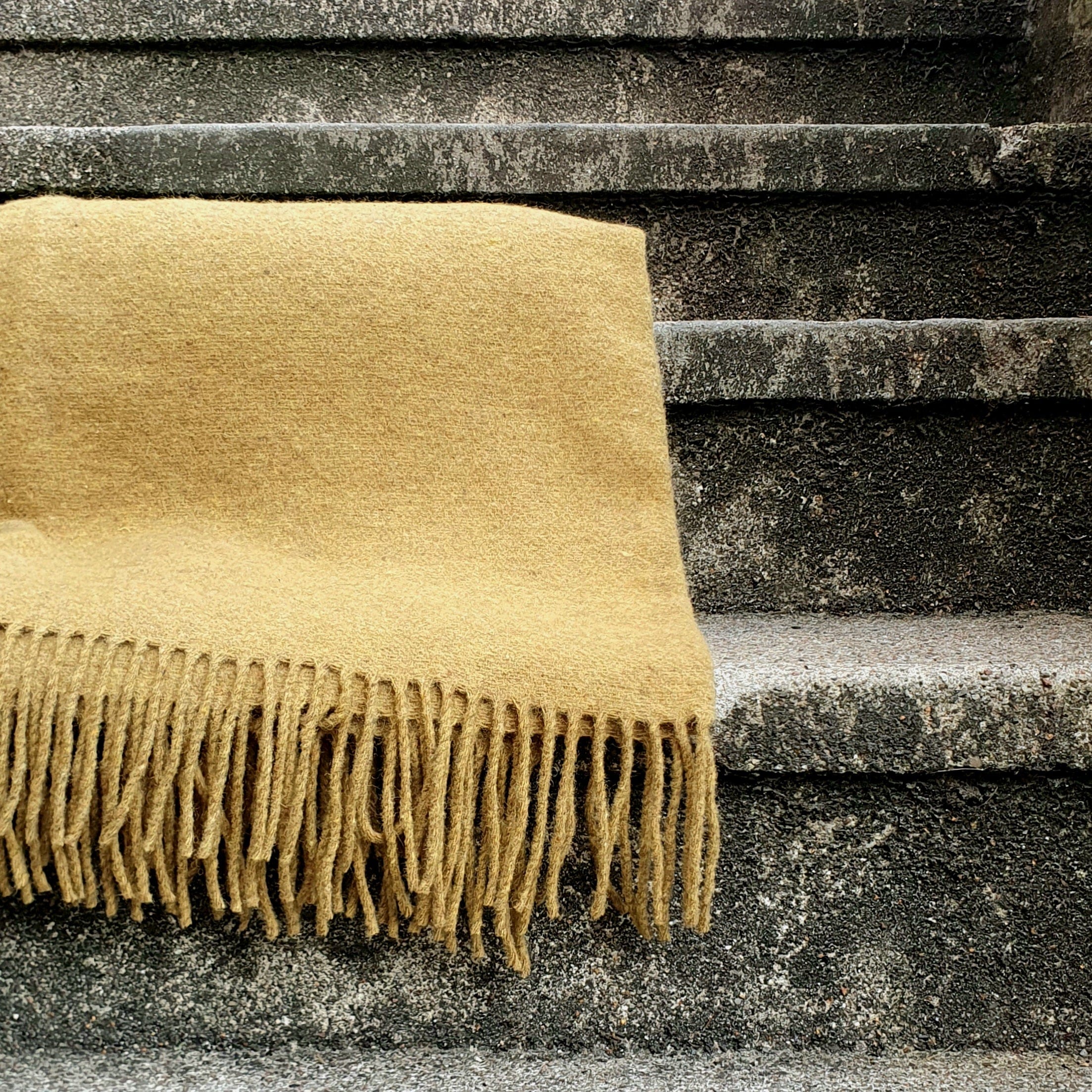 Uldplaid i Merinould - Dobbeltsidet Mustard (140x200 cm) Uldplaid Uldplaiden