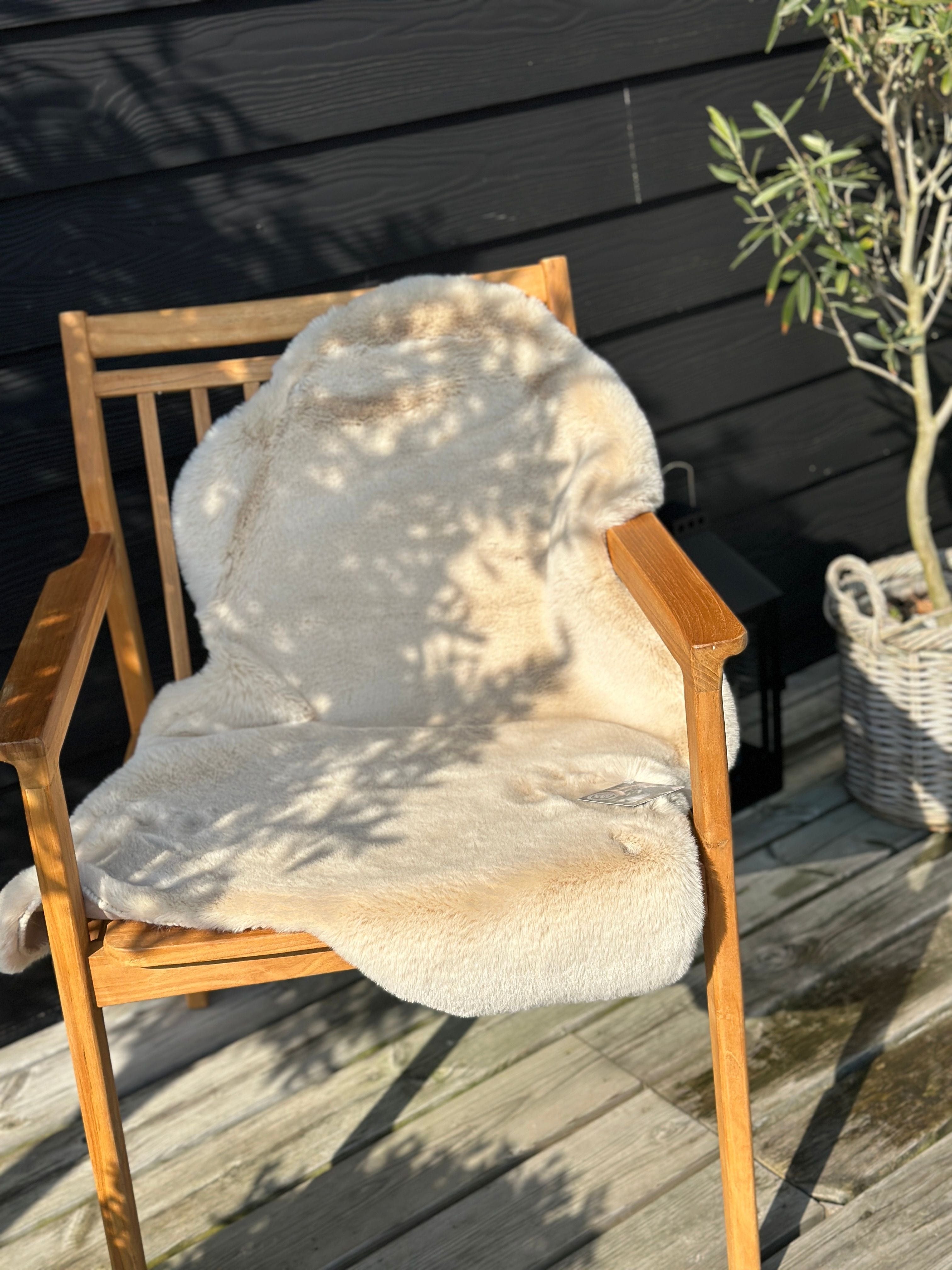 Imiteret lammeskind - Beige Lammeskind OtherStuff