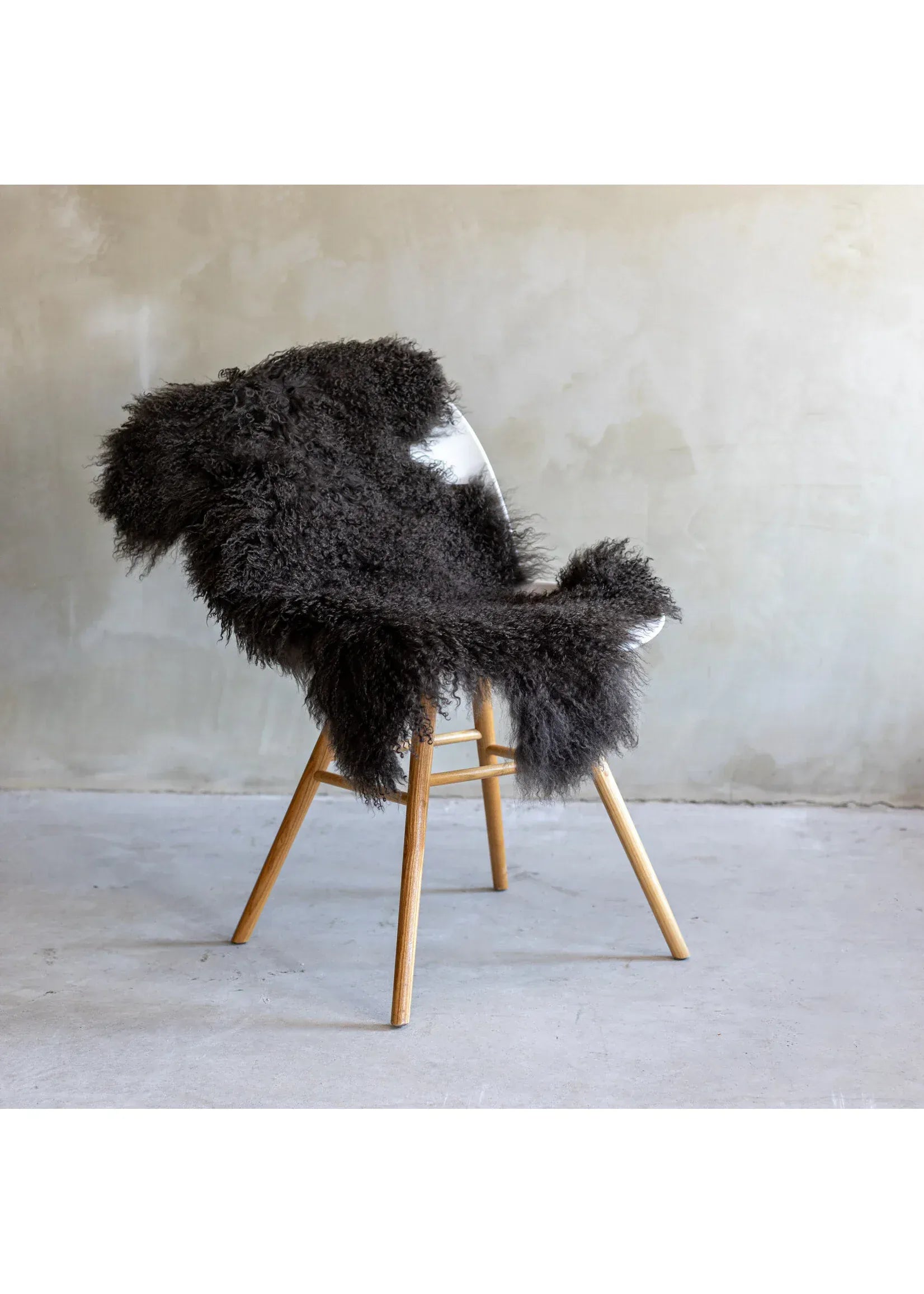 Korthåret lammeskind - Grå Uldplaiden.dk