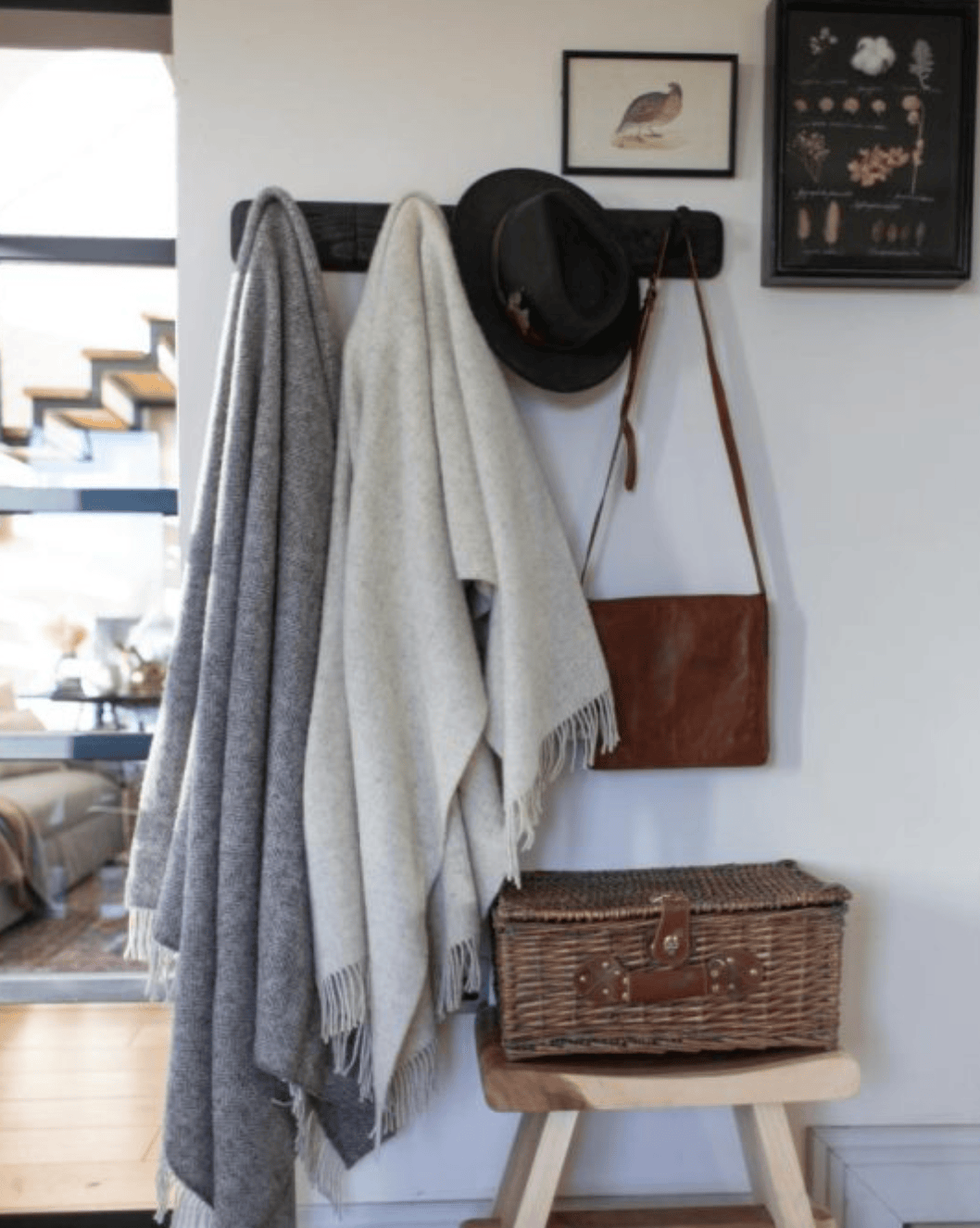 Øko uldplaid i 100% uld - Pale grey m. sildebensmønster Uldplaiden.dk