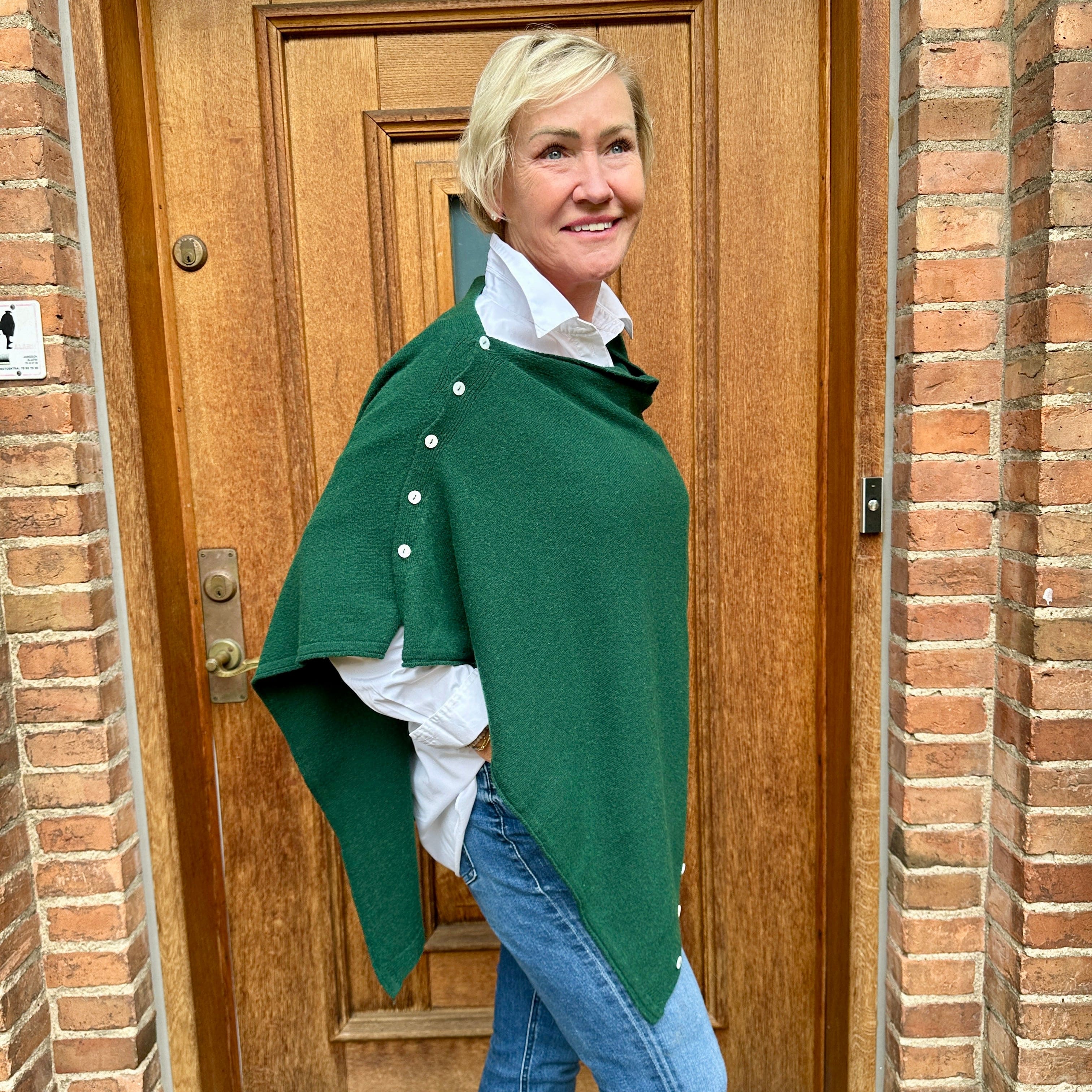 Poncho i 10% Cashmere - Mørkegrøn Uldplaiden.dk