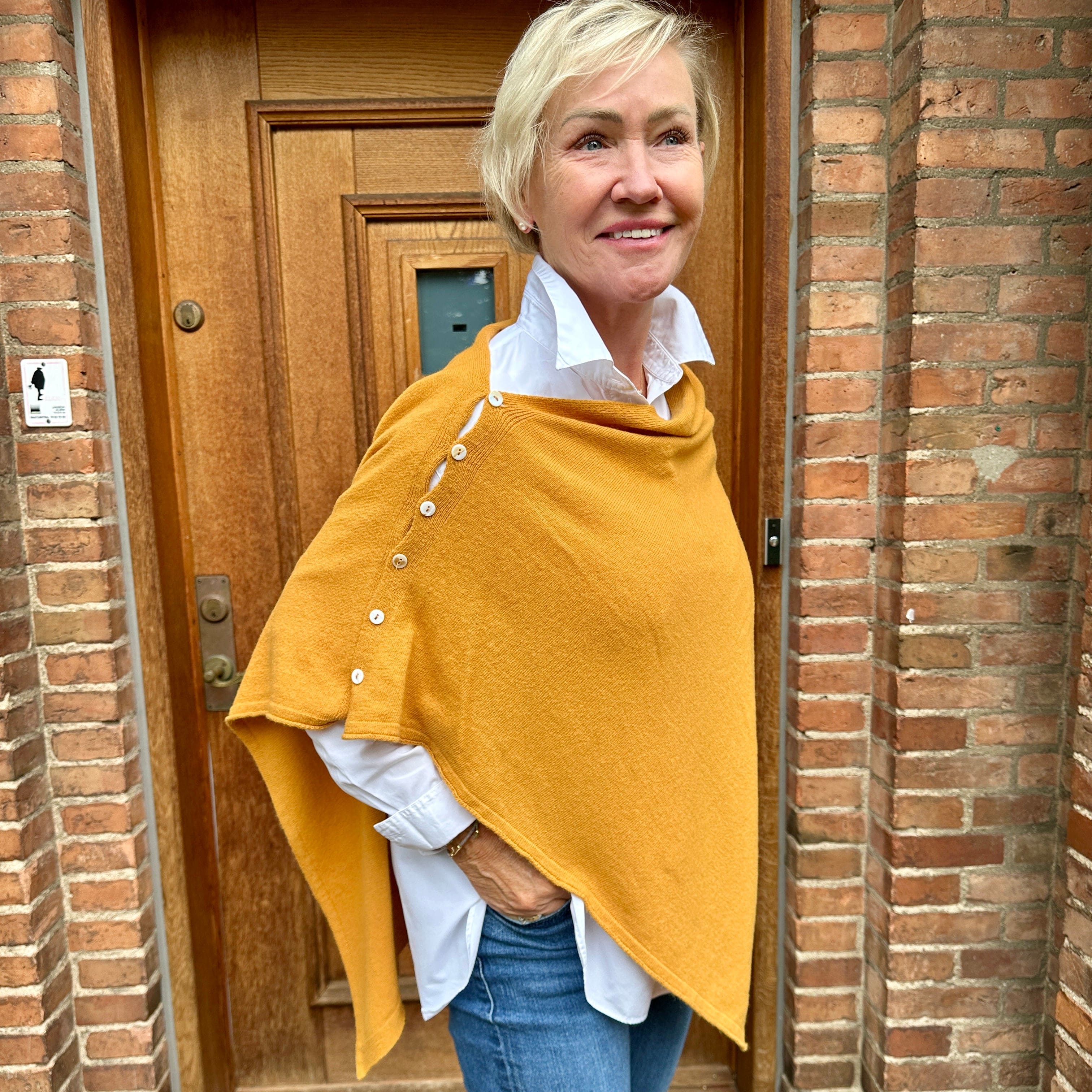 Poncho i 10% Cashmere - Mustard Uldplaiden.dk