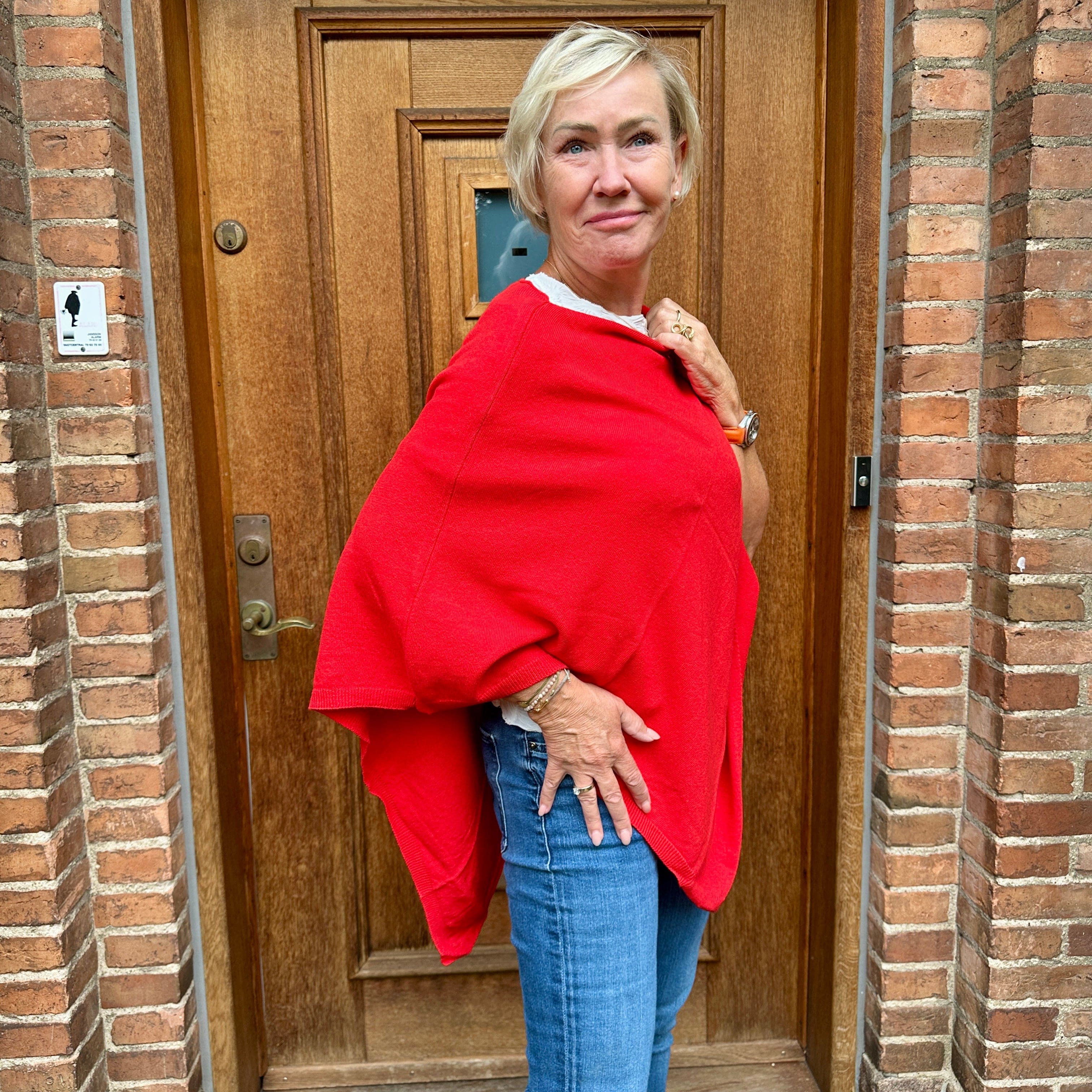 Poncho i 10% Cashmere - Rød Uldplaiden.dk