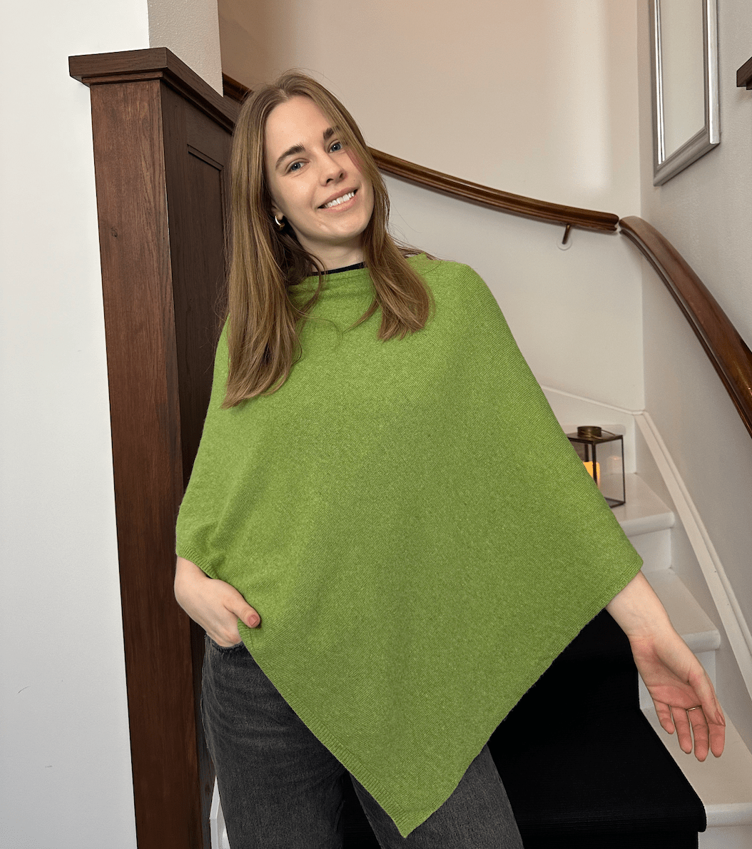 Poncho i 5% cashmere - Mørkegrøn Uldplaiden.dk