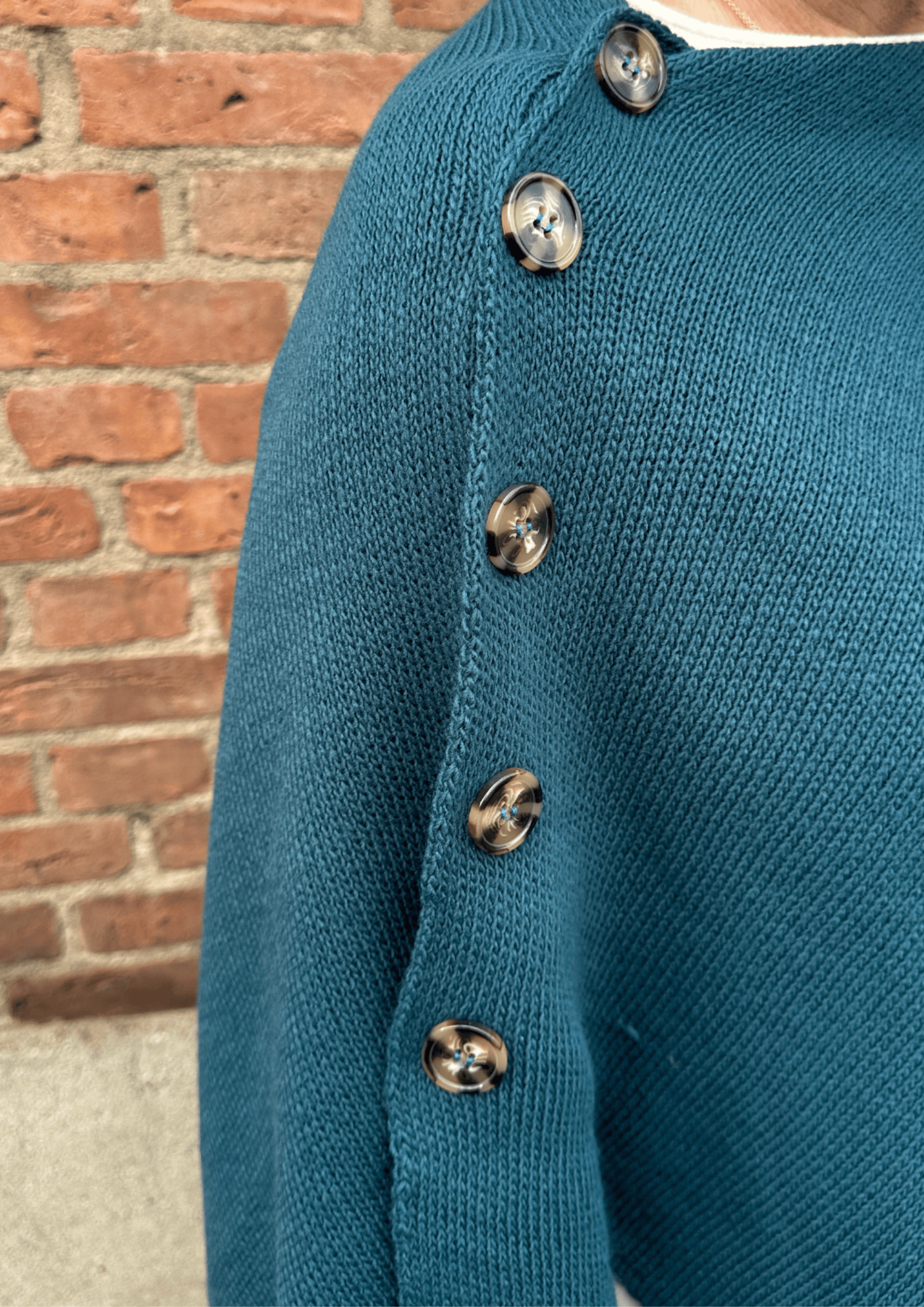 Poncho med knapper - blågrøn Uldplaiden.dk