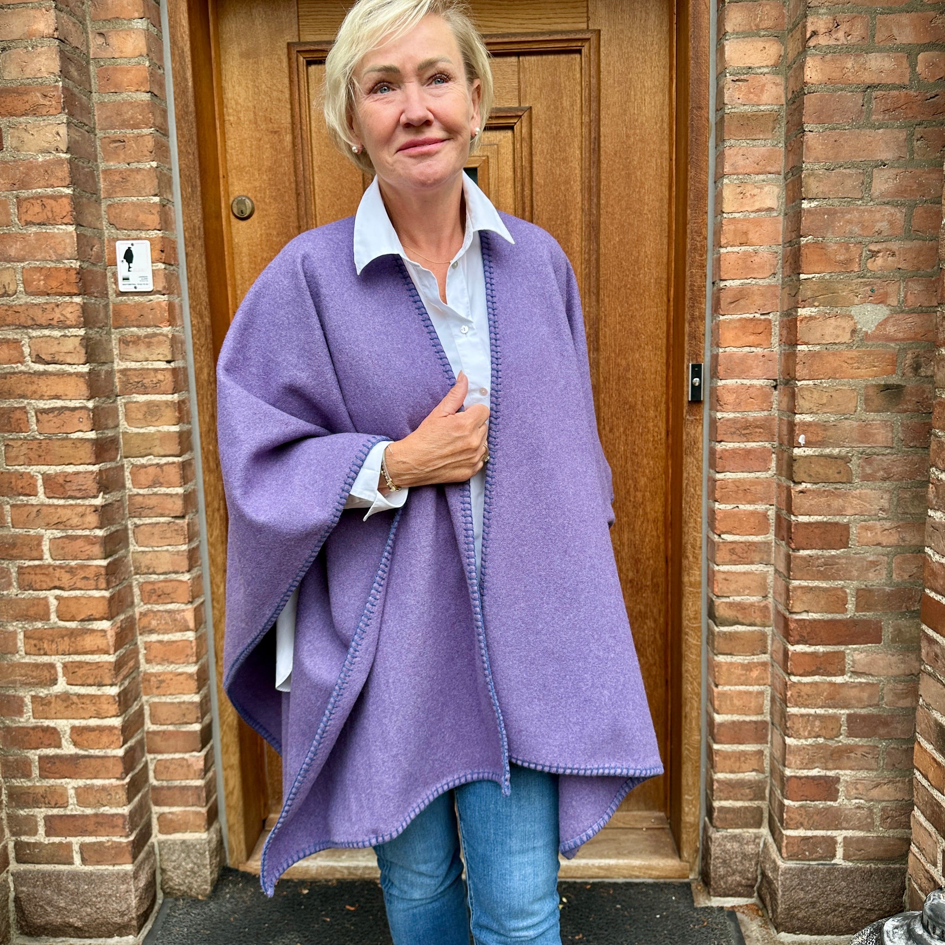 Poncho i 100% merinould - Lilla Poncho Uldplaiden.dk