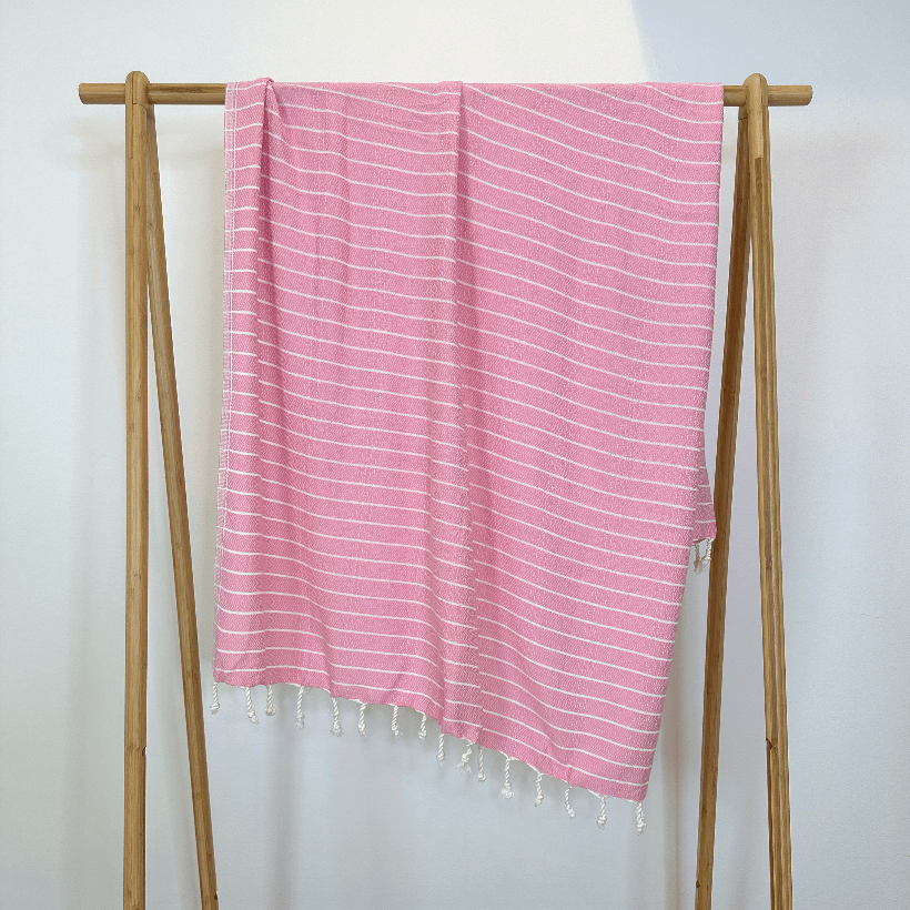 Strandtæppe - Pink m. hvide striber (95x170 cm) tæppe Uldplaiden