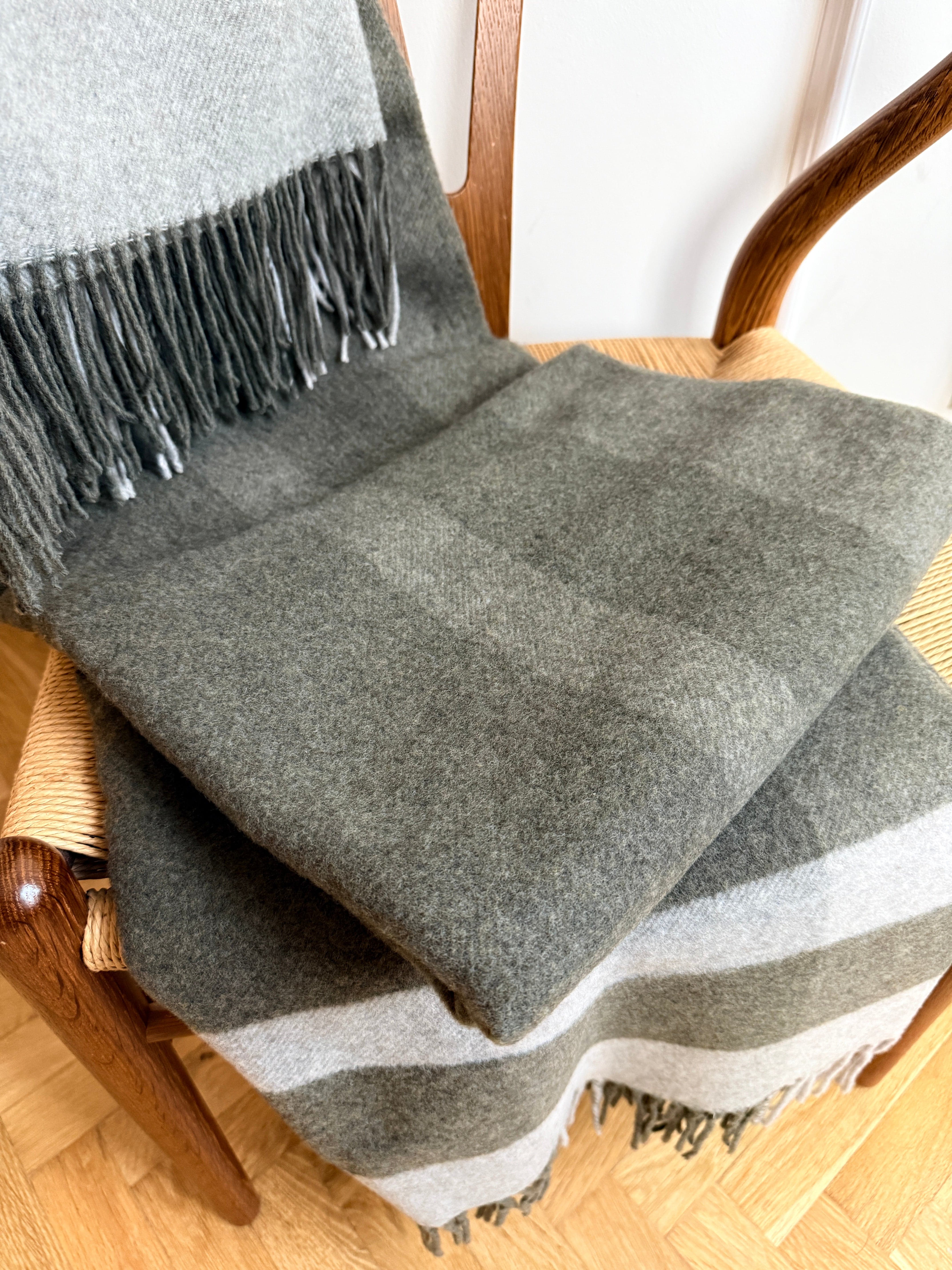 Uldplaid i 10% Cashmere - Khaki tern Uldplaid Uldplaiden