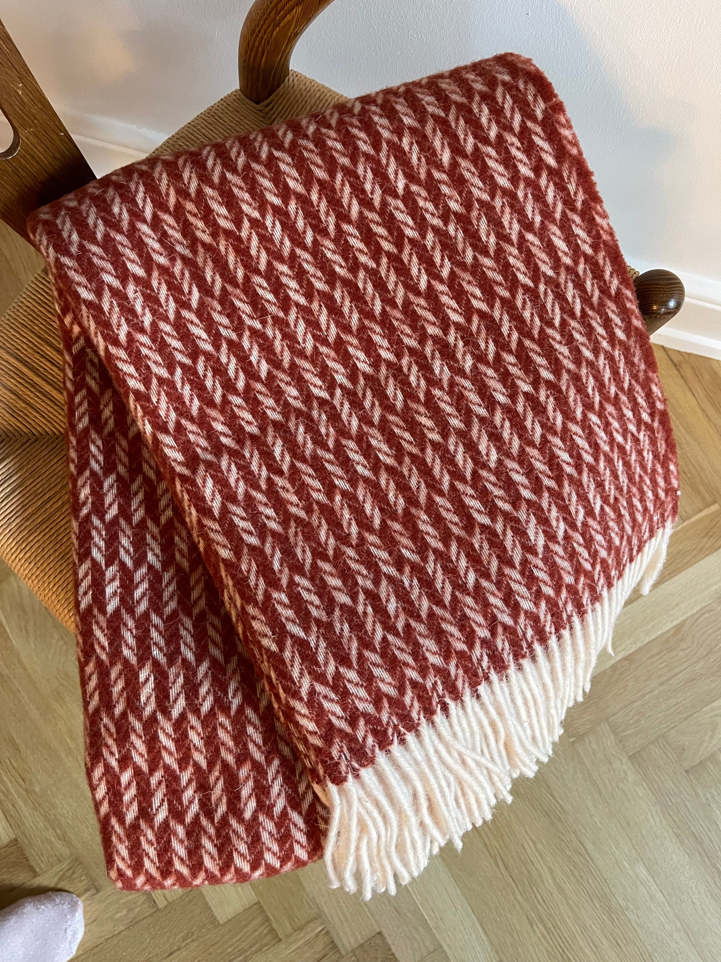 Uldplaid i 100% uld - Rust m. Pilemønster (140x200 cm) Uldplaid Uldplaiden