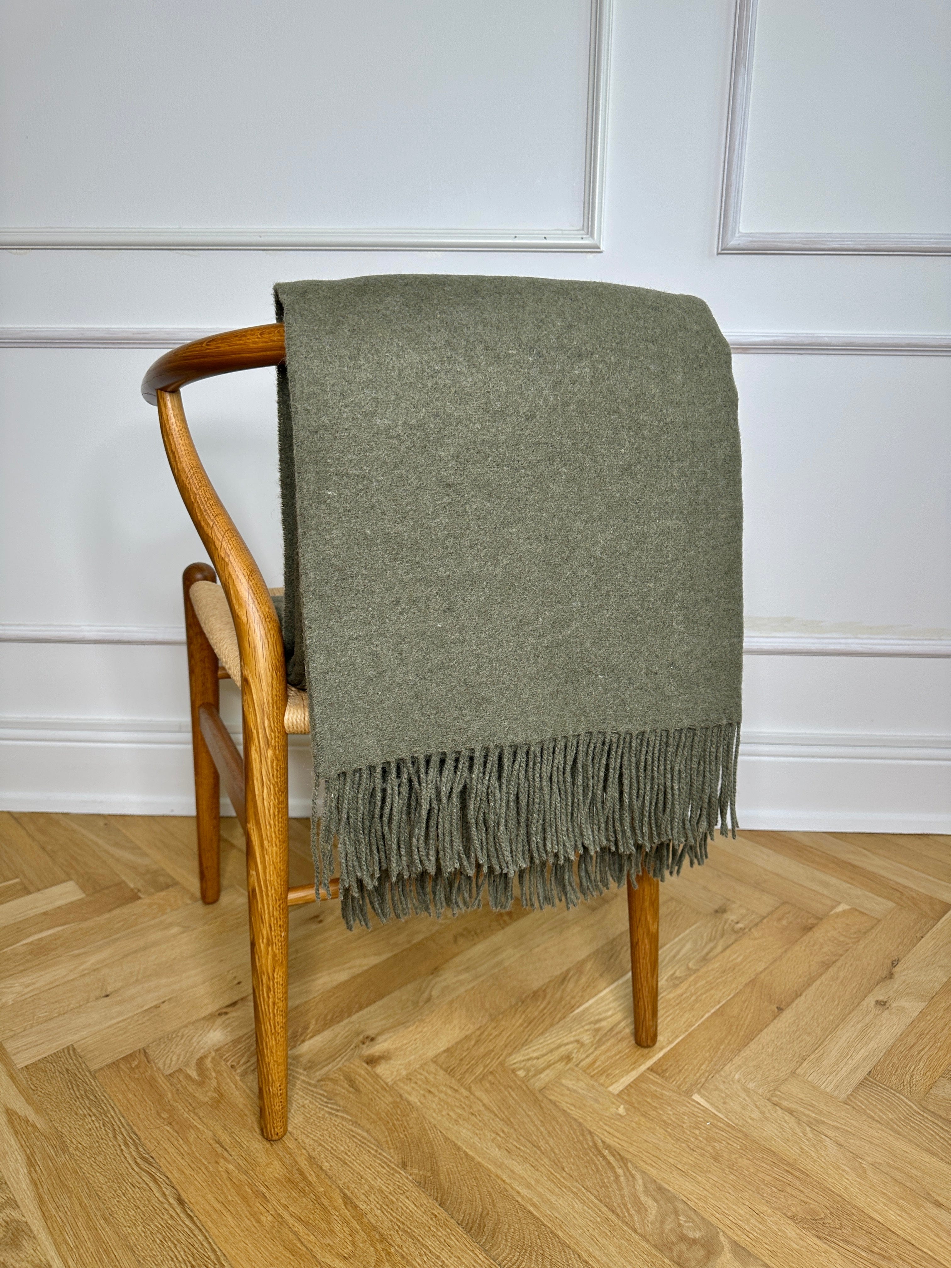 Uldplaid i Merinould - Khaki (140x200 cm) Uldplaid Uldplaiden