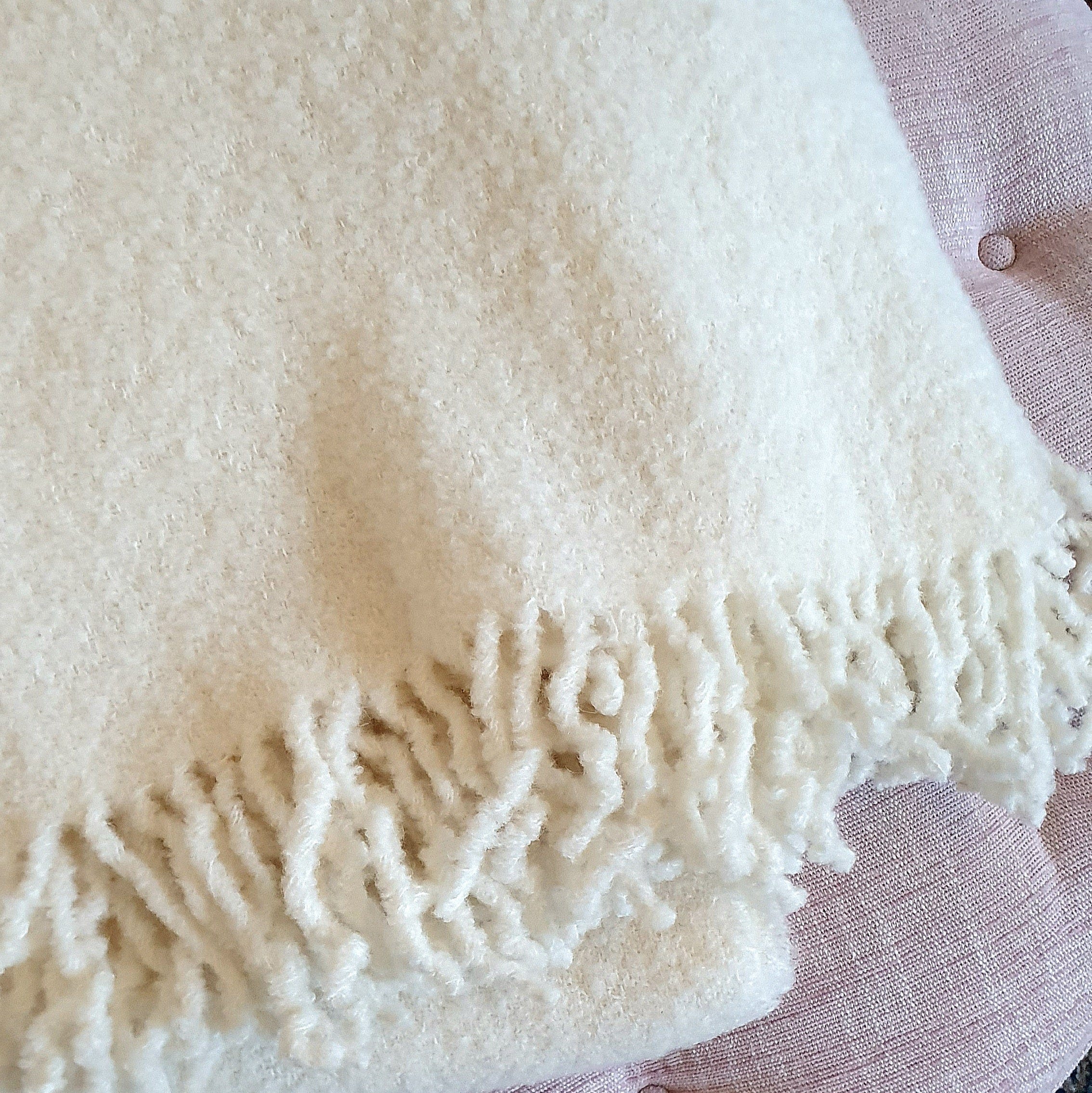 Uldplaid i uld - Hvid Boucle (140x200 cm) Uldplaid Uldplaiden